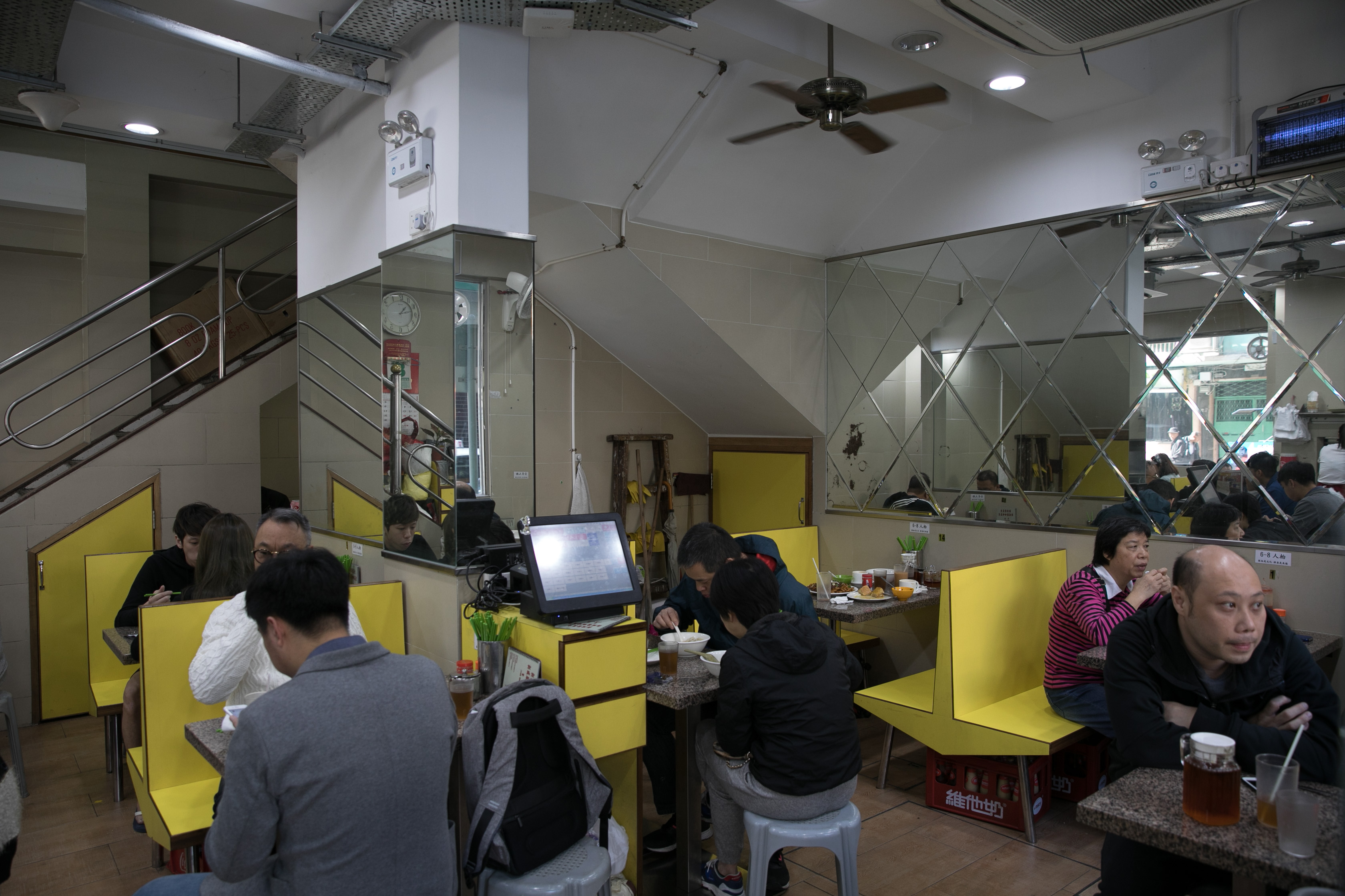早餐時間，店內就坐滿客人。
