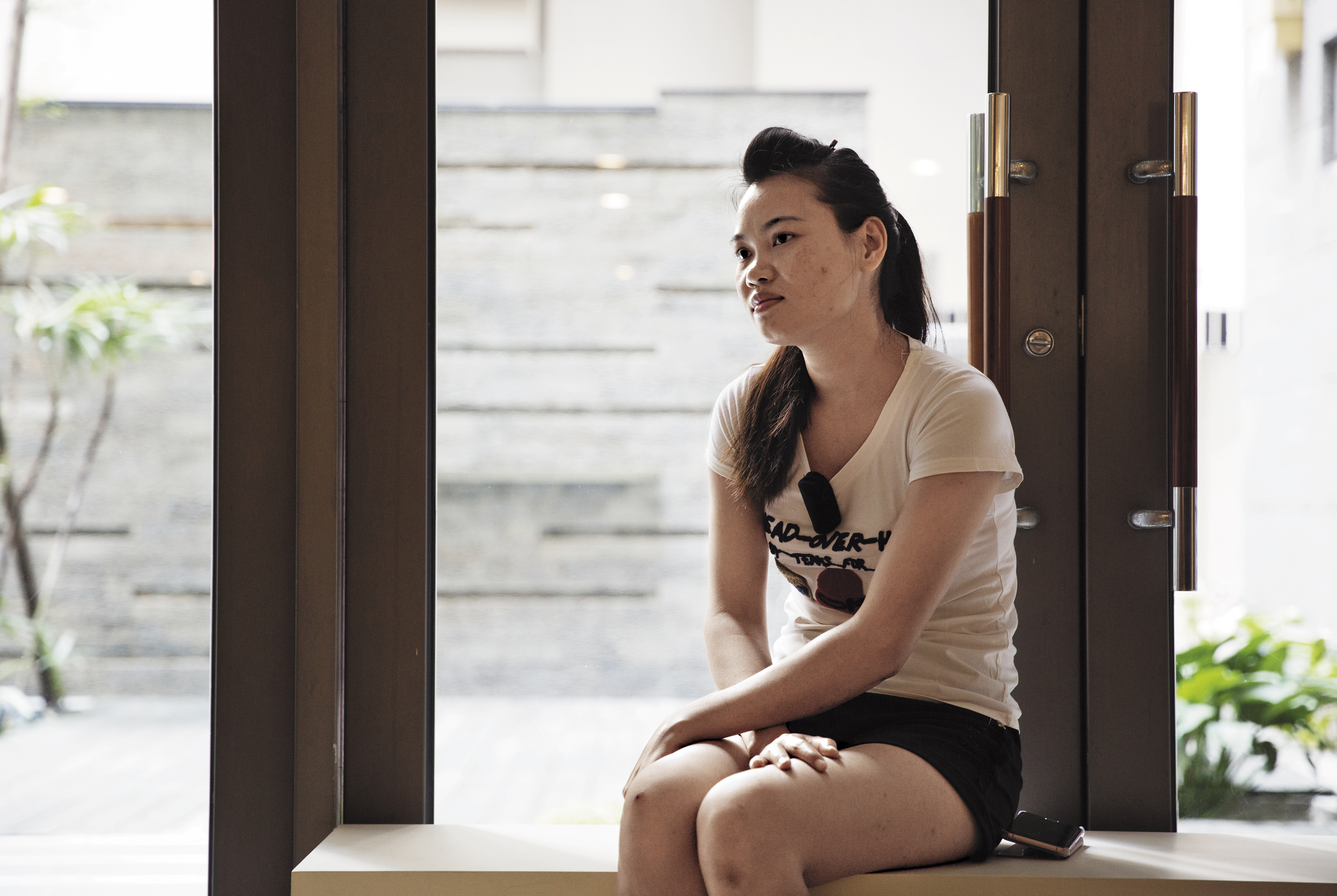 由於國籍法規定，使得楊女「台越兩邊不是人」，台灣雖已放寬外國人申請歸化的條件，但楊女一案卻因為發生時法令尚未修改，難溯及既往。