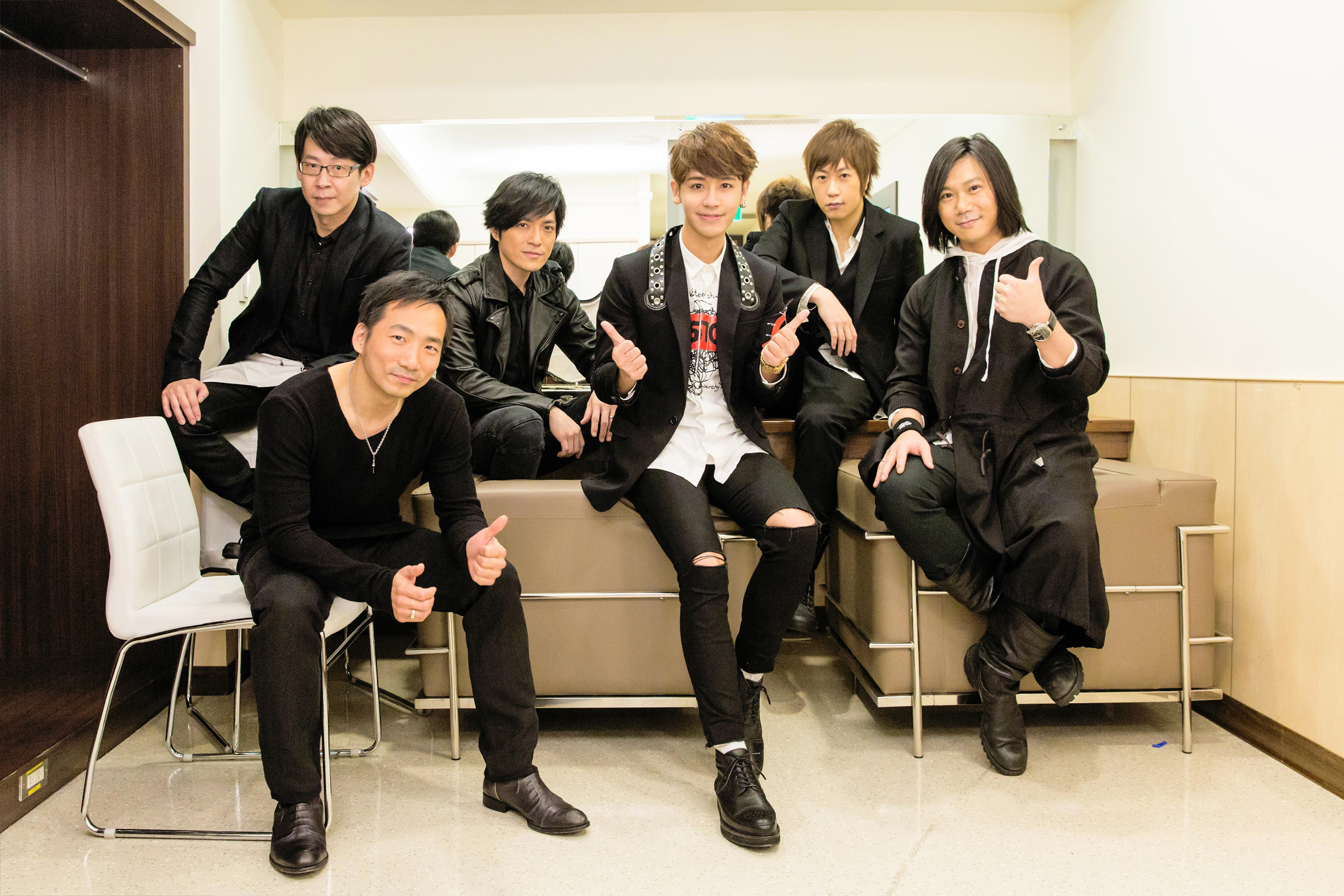 鼓鼓當起主持人，請師兄五月天推薦私藏美食。