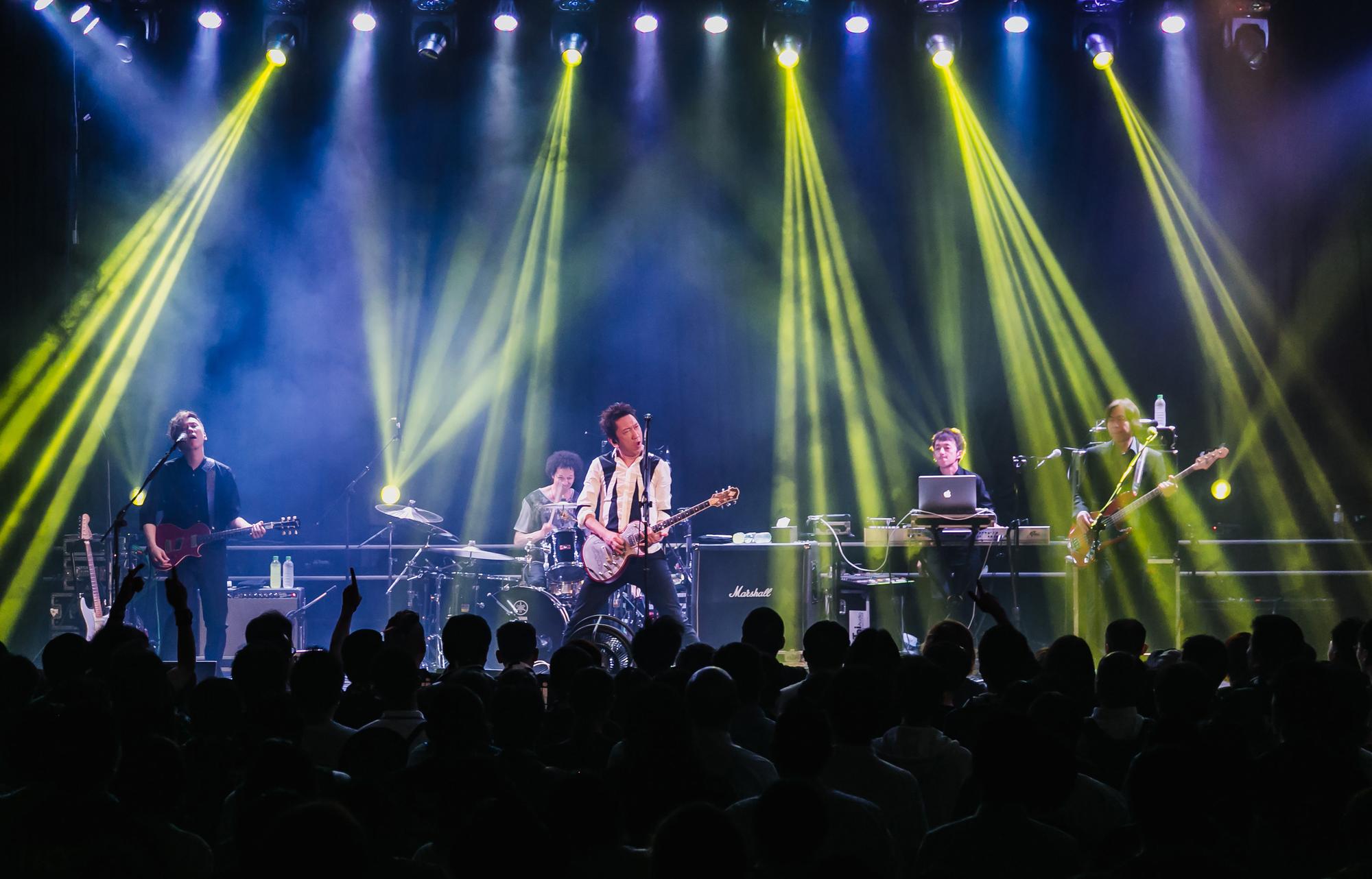 日本搖滾音樂人布袋寅泰出道35年初訪台灣，帶來精彩演出。
