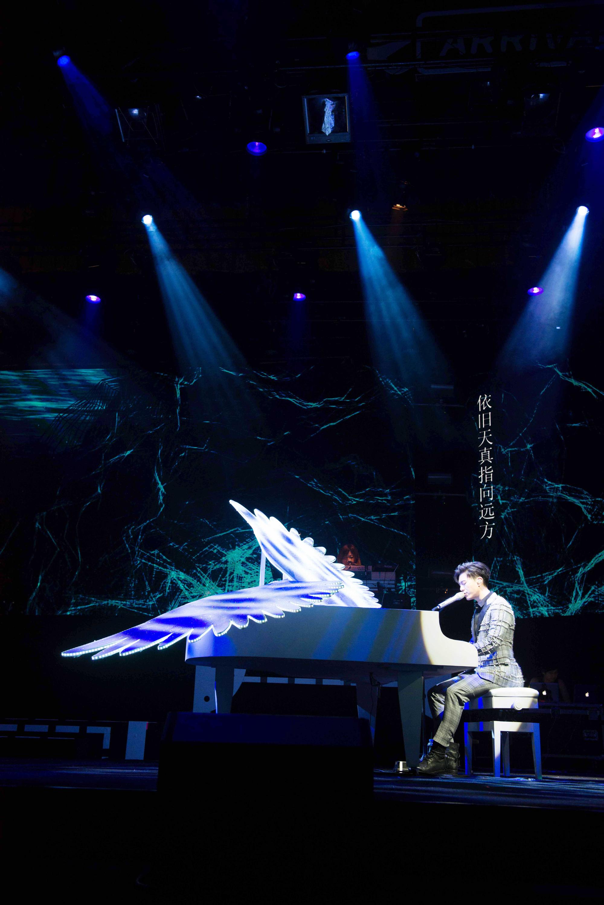 為了這次演唱會,韋禮安苦練3個月鋼琴,一連自彈自唱4首歌曲,他高呼壓力好大。