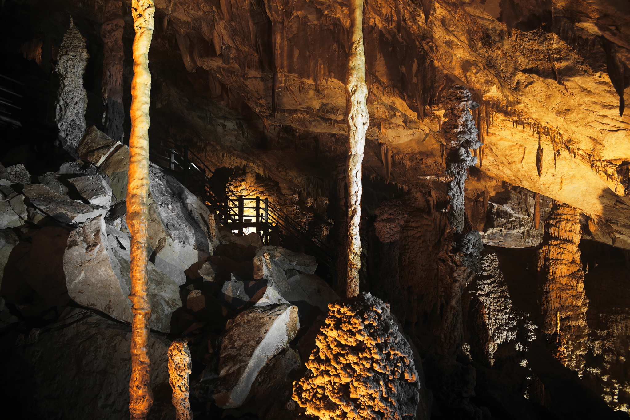  清水洞Clearwater Cave