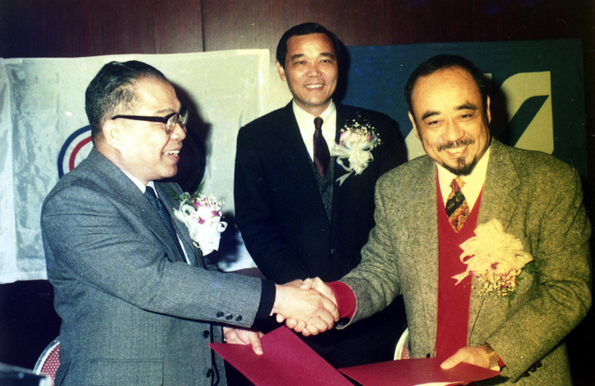 林育達的父親林昭文是宜蘭人，早期在阿拉伯經營餐廳致富。（中央社提供）