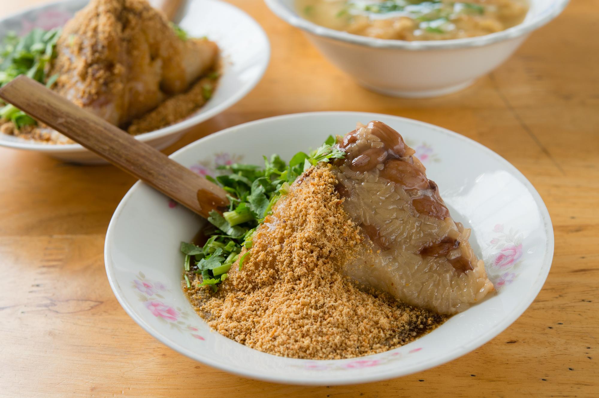 餡料極簡的「菜粽」，滋味卻相當豐富。（25元／粒）
