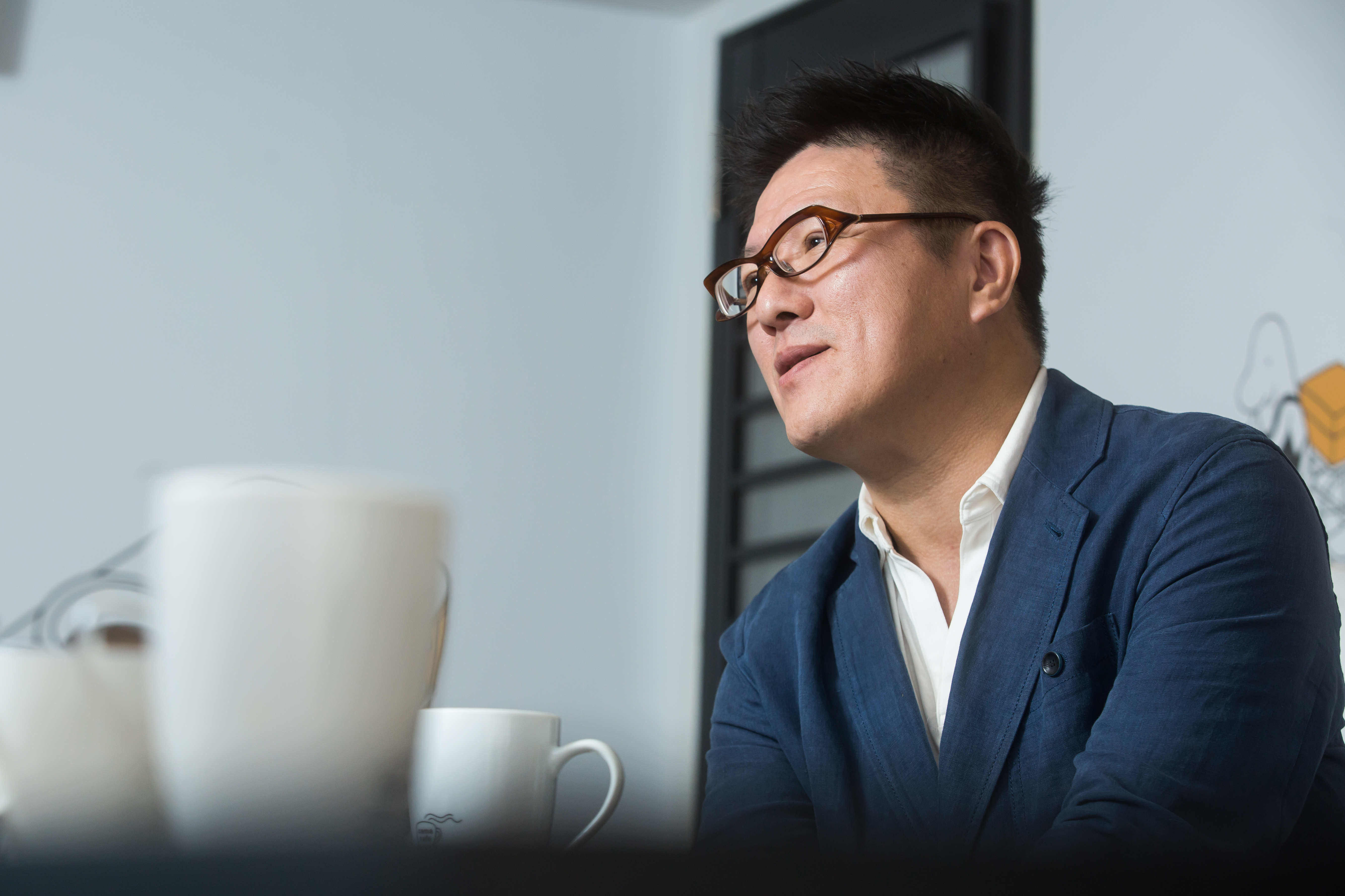 因家裡從小做生意，何炳霖原本對創業當老闆相當排斥。