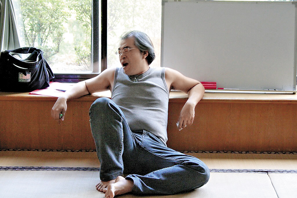 冷尚書雖然是出色的工運領袖，但過度強調情欲解放，導致被追隨、參與工運的學生爆料醜聞。