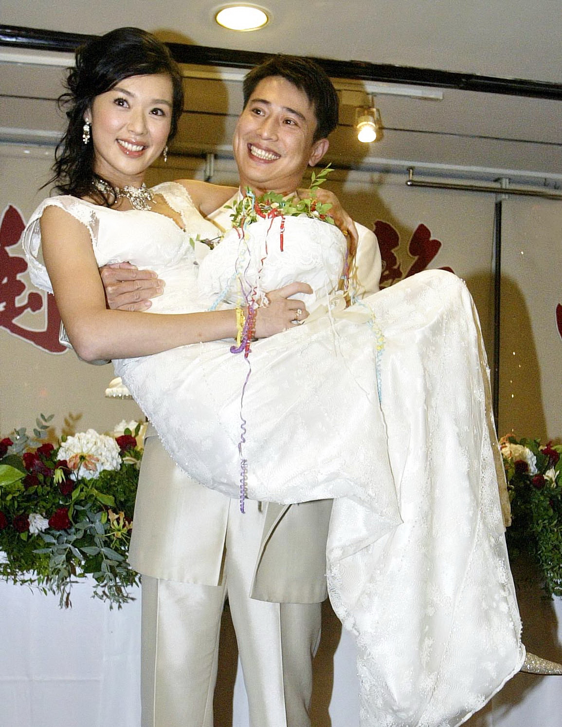 王靜瑩2005年控訴陳威陶對她家暴，結婚9個月以來就被打了7次，就連生產前還對她動粗。（東方IC）