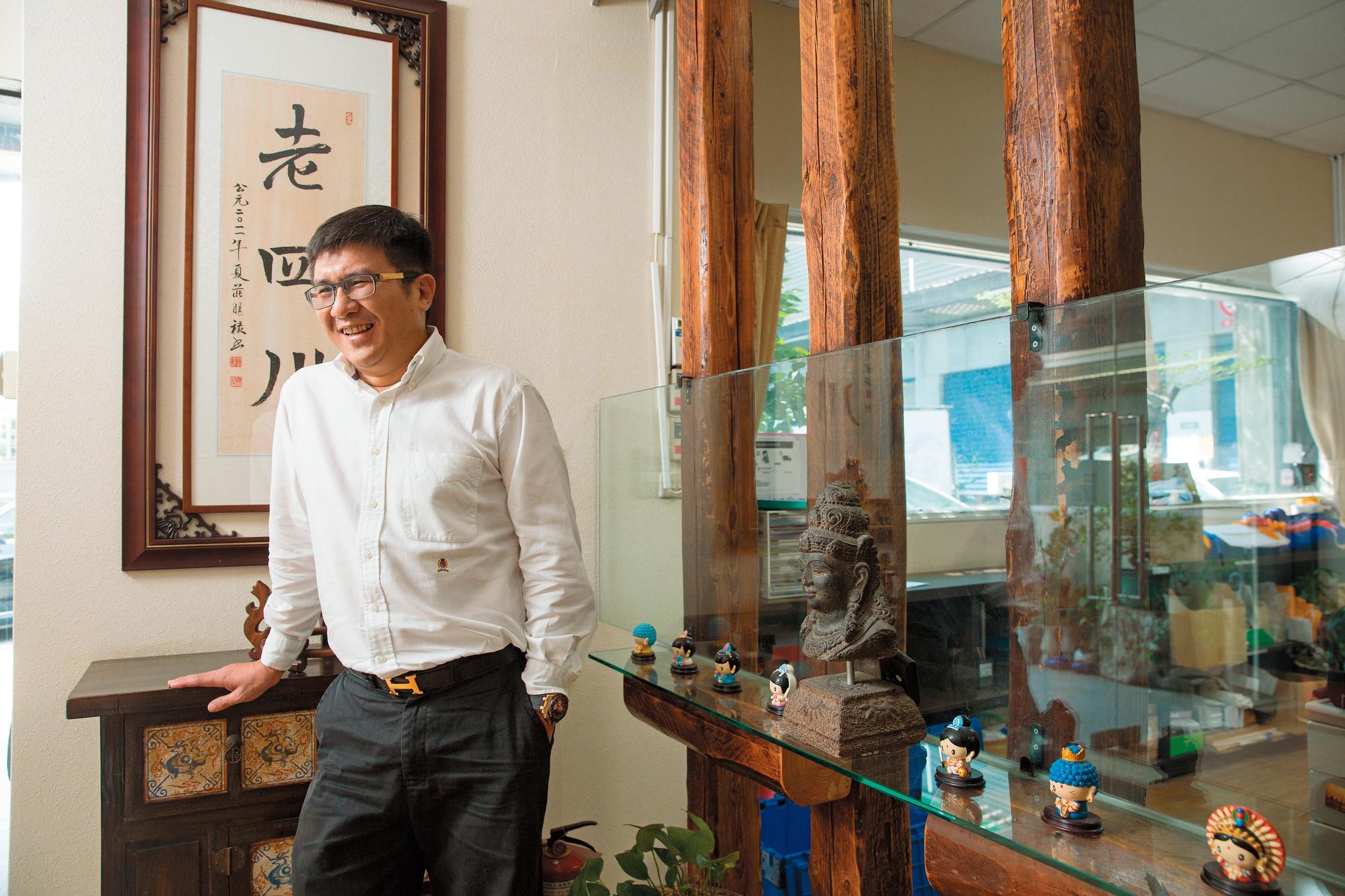 雖然凶起來會幹譙聲不斷，但梁朝辰對員工也很大方不手軟，去年就提撥1千2百萬元盈餘當分紅。