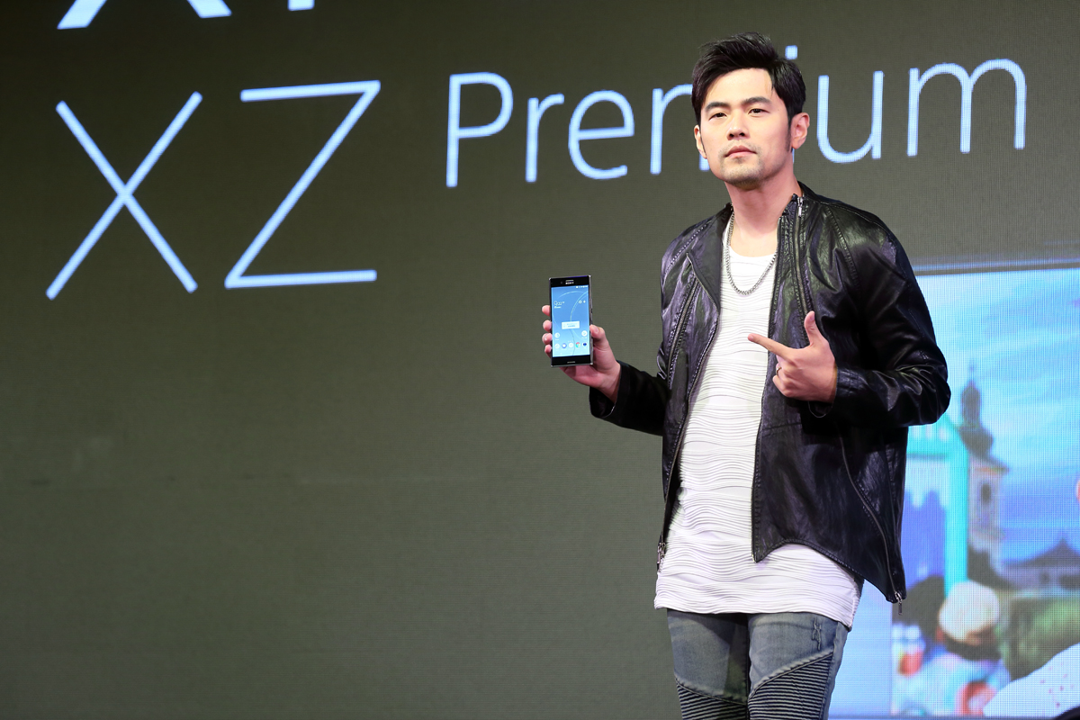 Sony Mobile宣布台灣將成為全球首發的第一站，還邀請亞洲天王周杰倫站台代言。