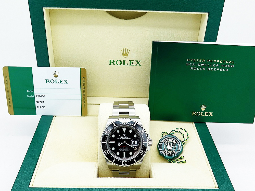 ！這回ROLEX快速的將新錶上市可說是破了記錄，可見景氣真的沒有想像中的美好。而網路上也毫不意外的立刻有人加價轉售。