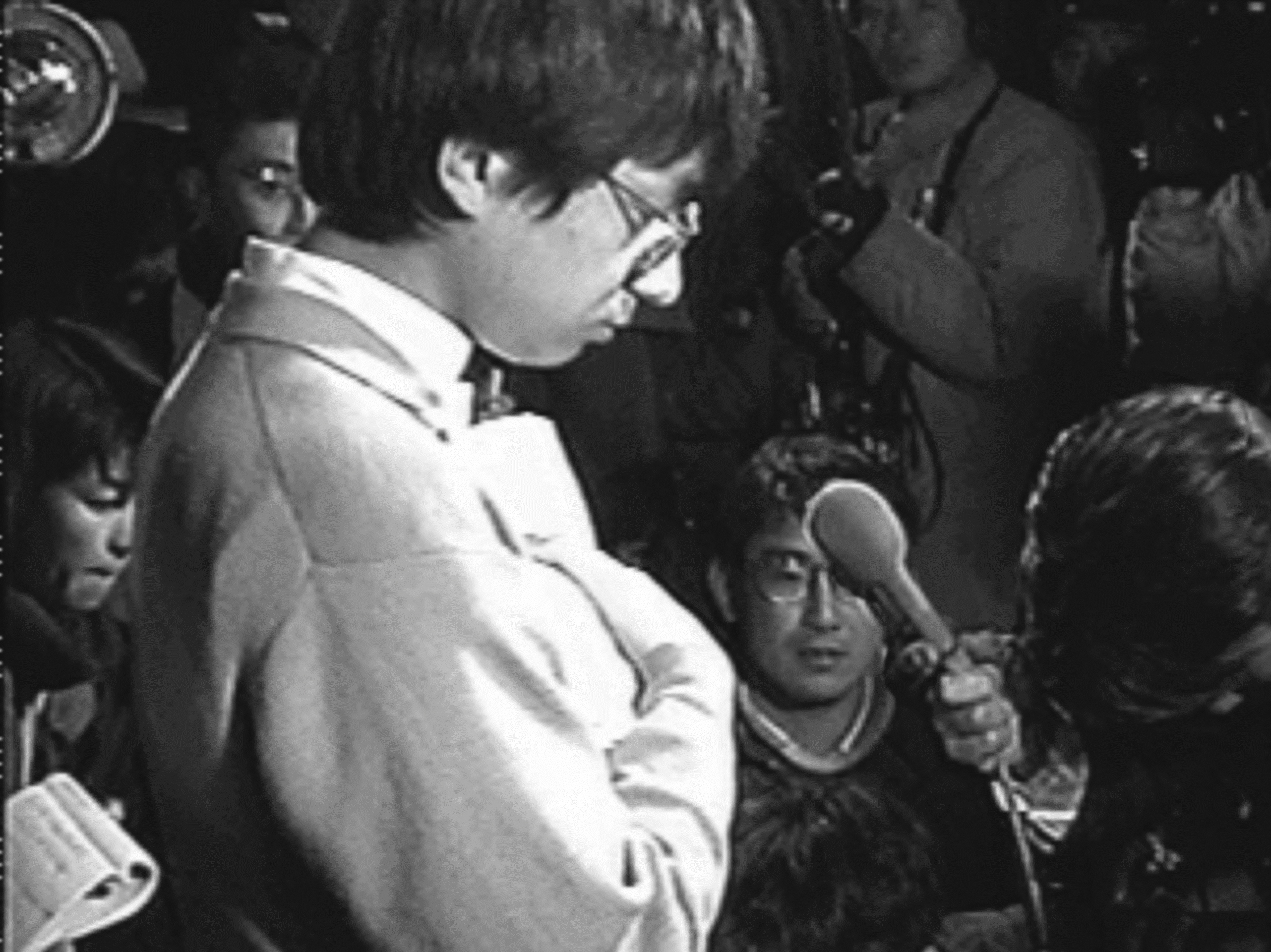 森達也紀錄片《A》記錄奧姆真理教信徒的生活，其中以宣傳部副部長荒木浩的篇幅最多。© Yasuoka/Tofoo