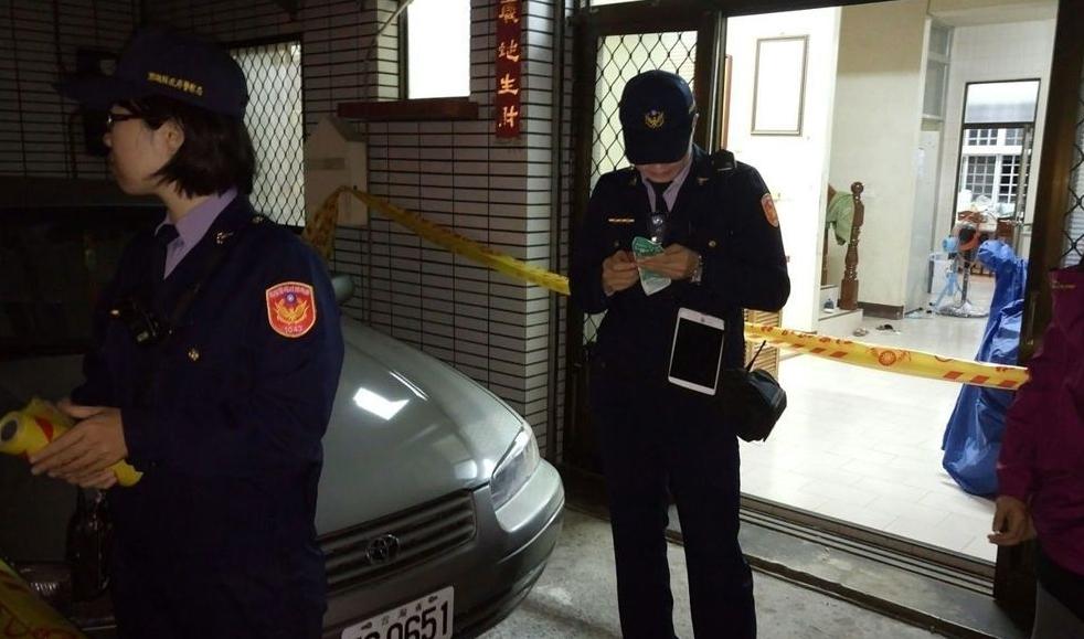 過去也曾有丈夫不忍妻子飽受病痛折磨,忍痛用毛巾將之勒斃的案例。