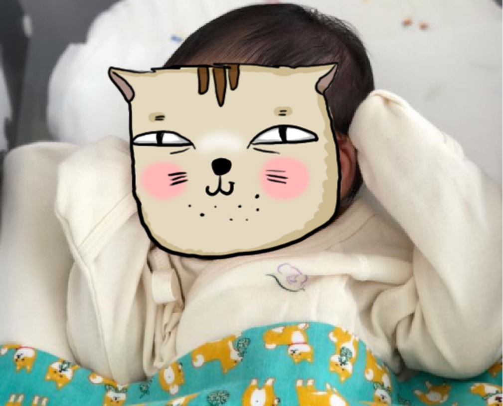 Ella秀出勁寶特寫照，評論「完美側顏根本逆天」。