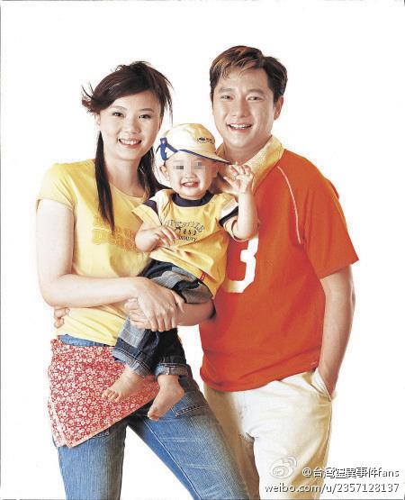 謝祖武跟老婆江婷琳透過友人介紹、進而交往並且結婚， 如今育有1子，已經到了上國中的年紀。（翻攝自網路）