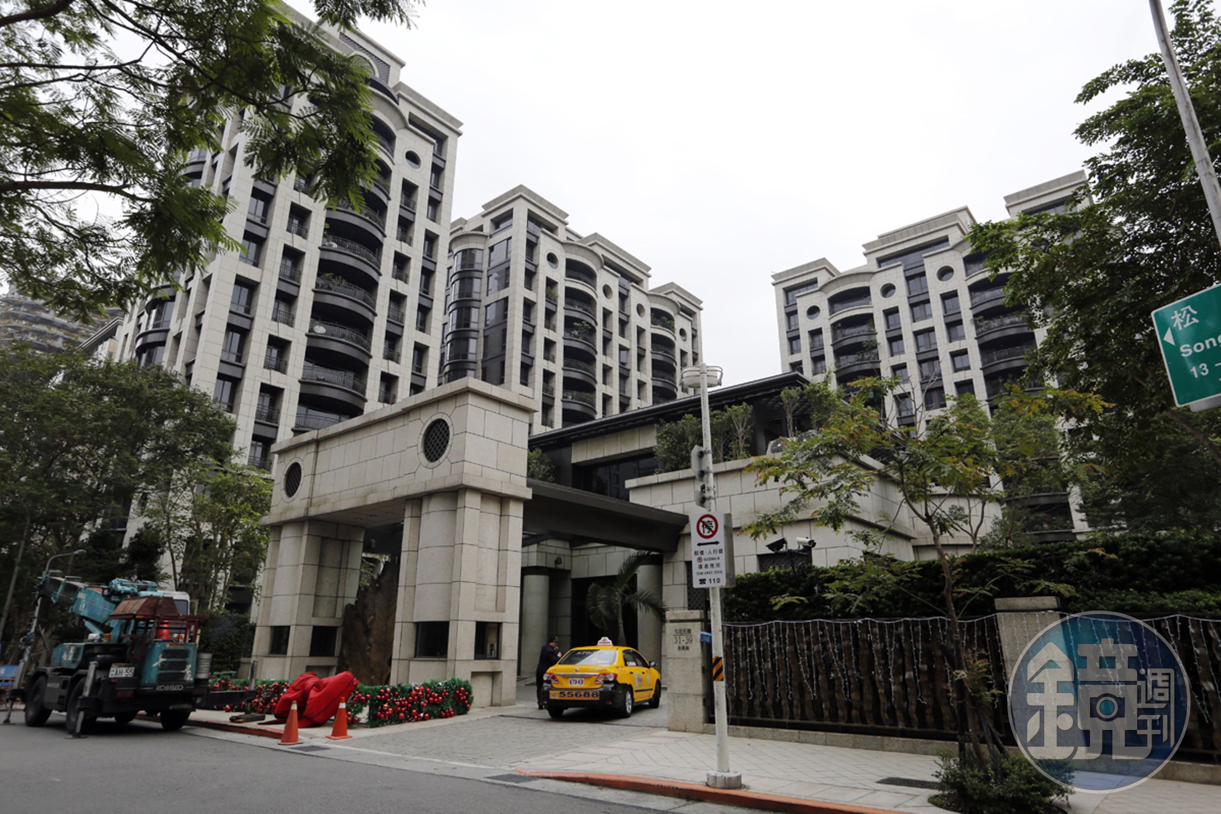 陳傳黃創立的耕耘會，也隱身在信義計畫區《台北花園》大樓裡。