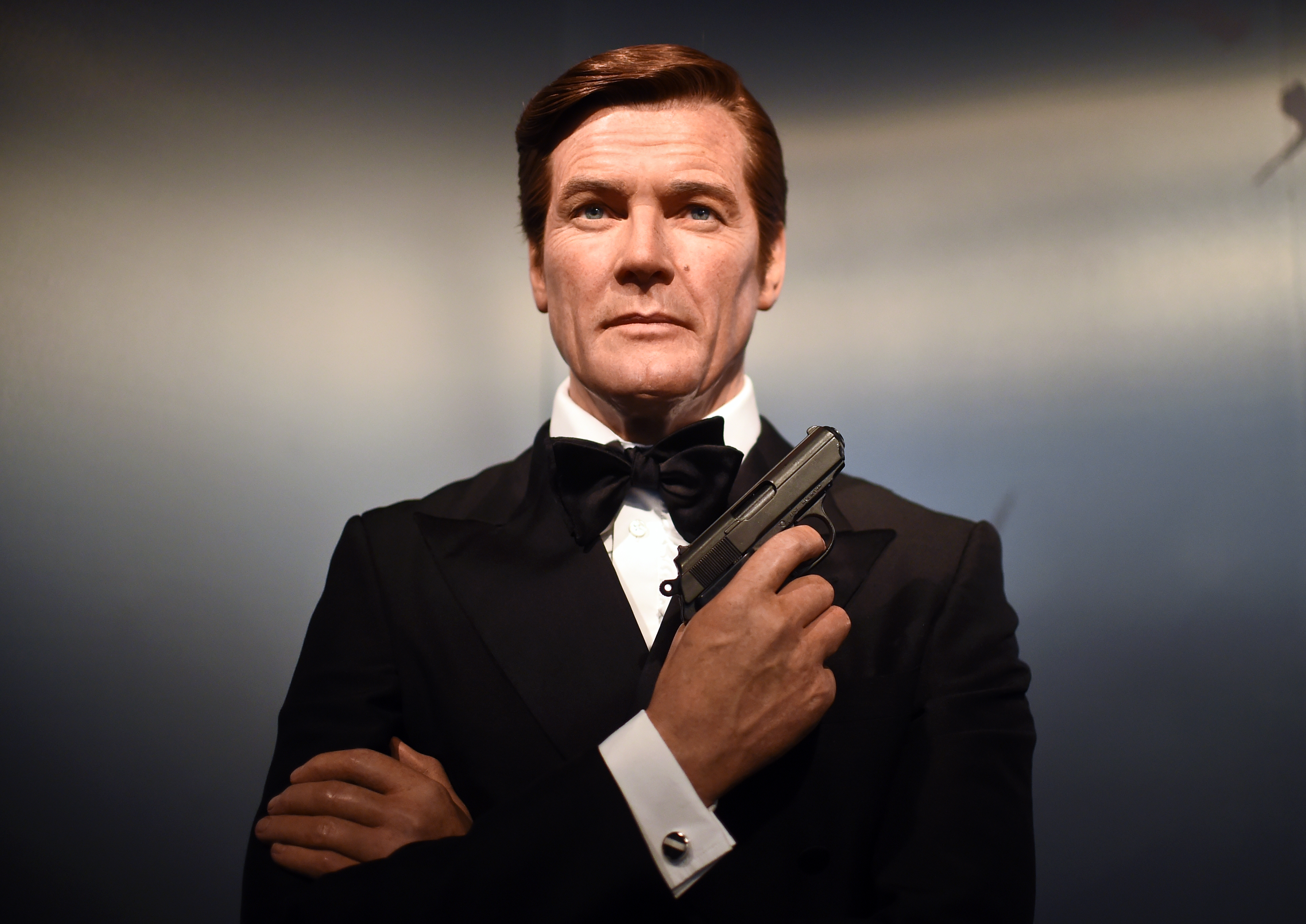 2016年10月4日，德國柏林杜莎德夫人蠟像館，羅傑摩爾飾演的詹姆士龐德蠟像。（東方IC）