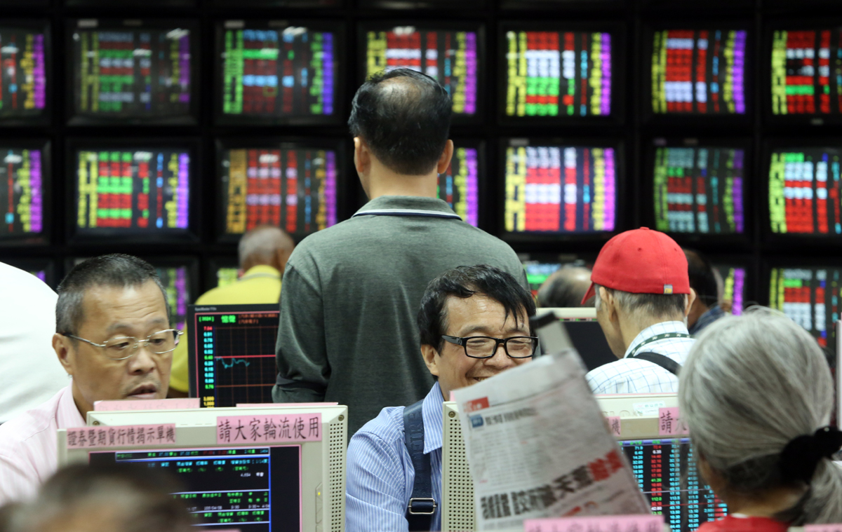 散戶籌碼比重愈高，甚至超過10%以上的個股，多頭不易漲、空頭卻易跌。