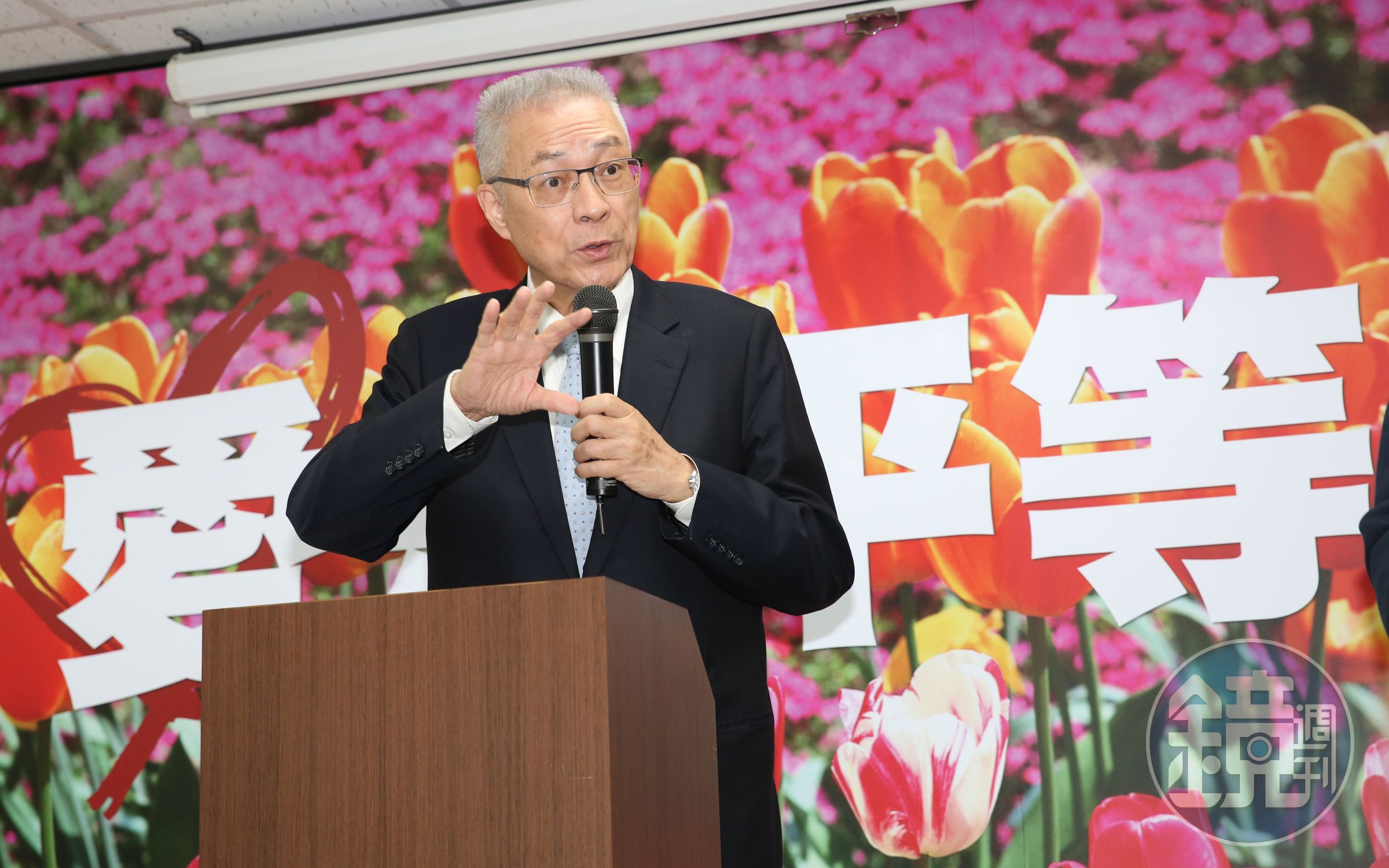 吳敦義舉行「愛是平等」記者會，主張應另定專法或在不影響既有民法的架構下，另立民法專章。