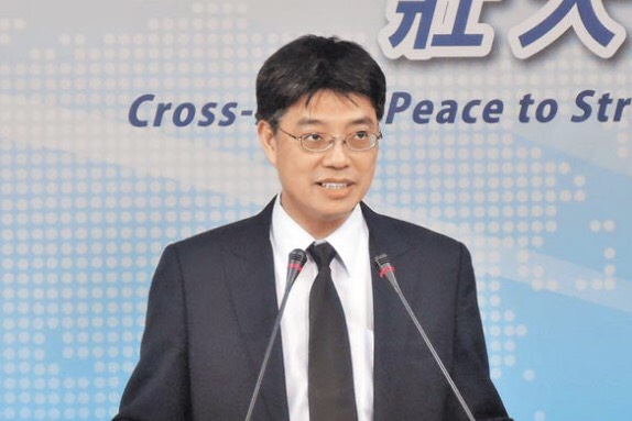 陸委會26日晚間發出聲明，強調中國大陸方面任何對李明哲的指控我方都不認同。圖為陸委會發言人邱垂正。