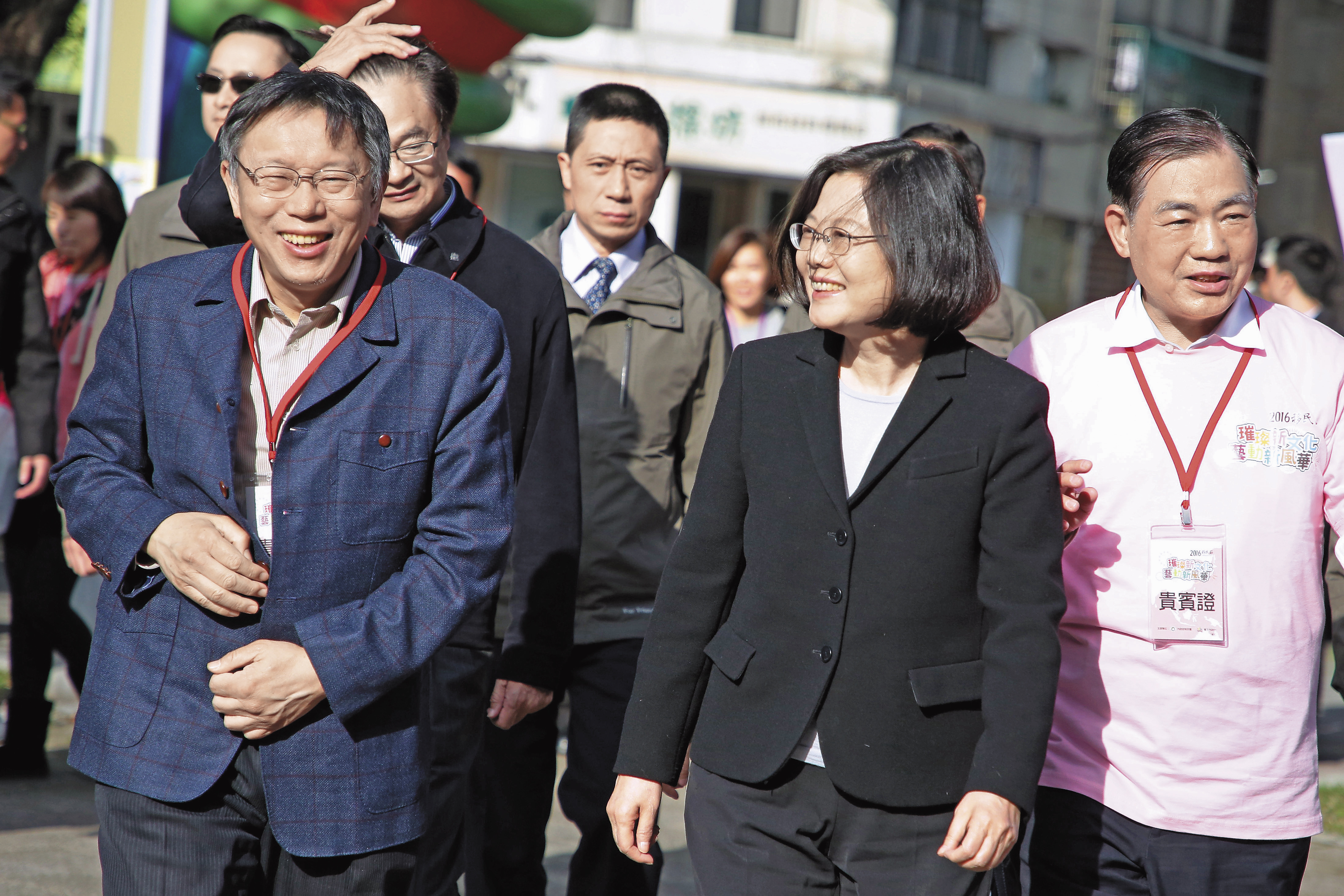 總統蔡英文任民進黨主席期間，帶領民進黨打贏2014年及2016年大選，台北市禮讓無黨籍柯文哲，是關鍵之一。