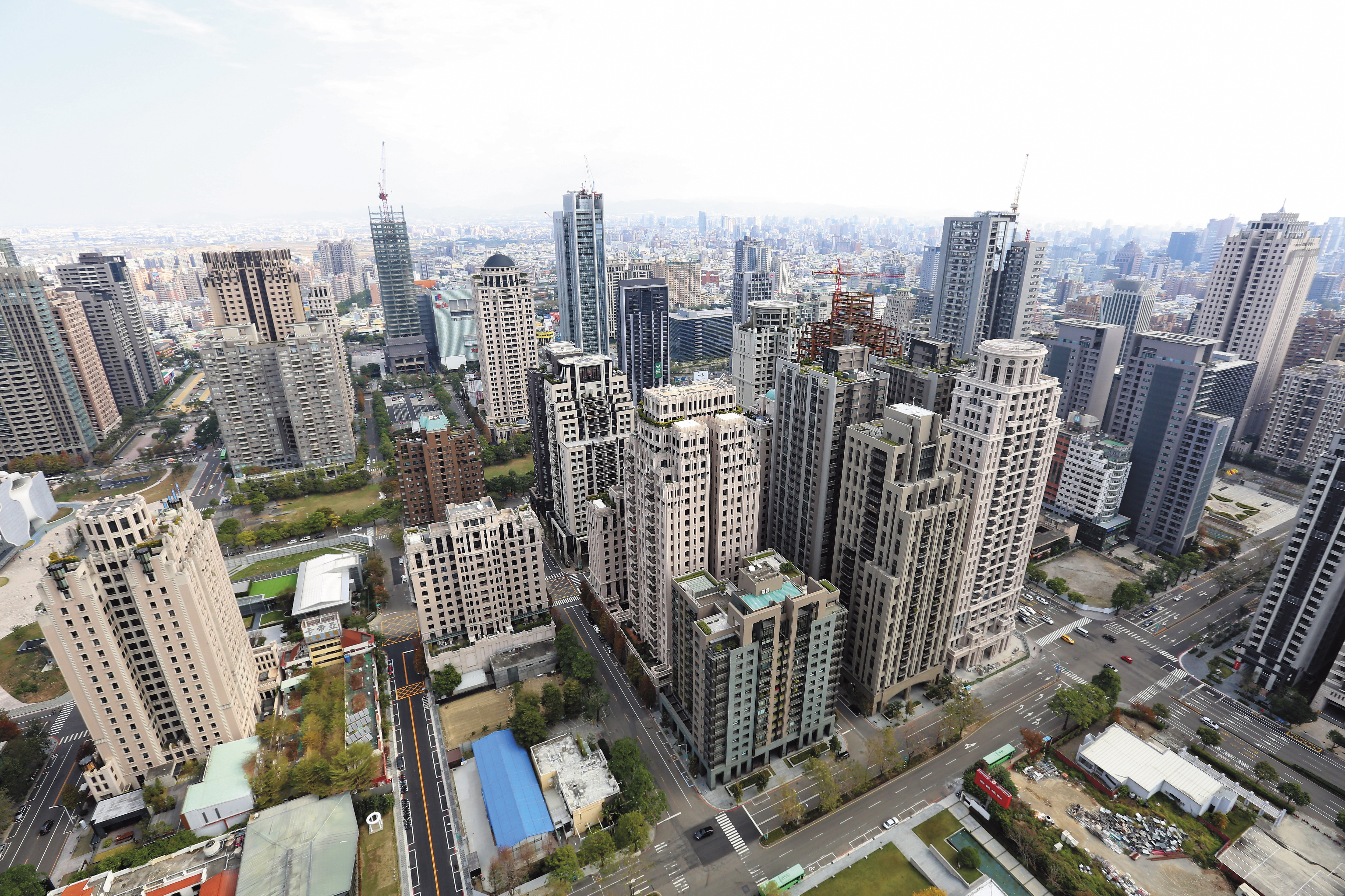 新屋供給量大，購屋族的選擇很多，不用追價就可以買到漂亮的好房子，這是2017年房屋市場的主旋律。