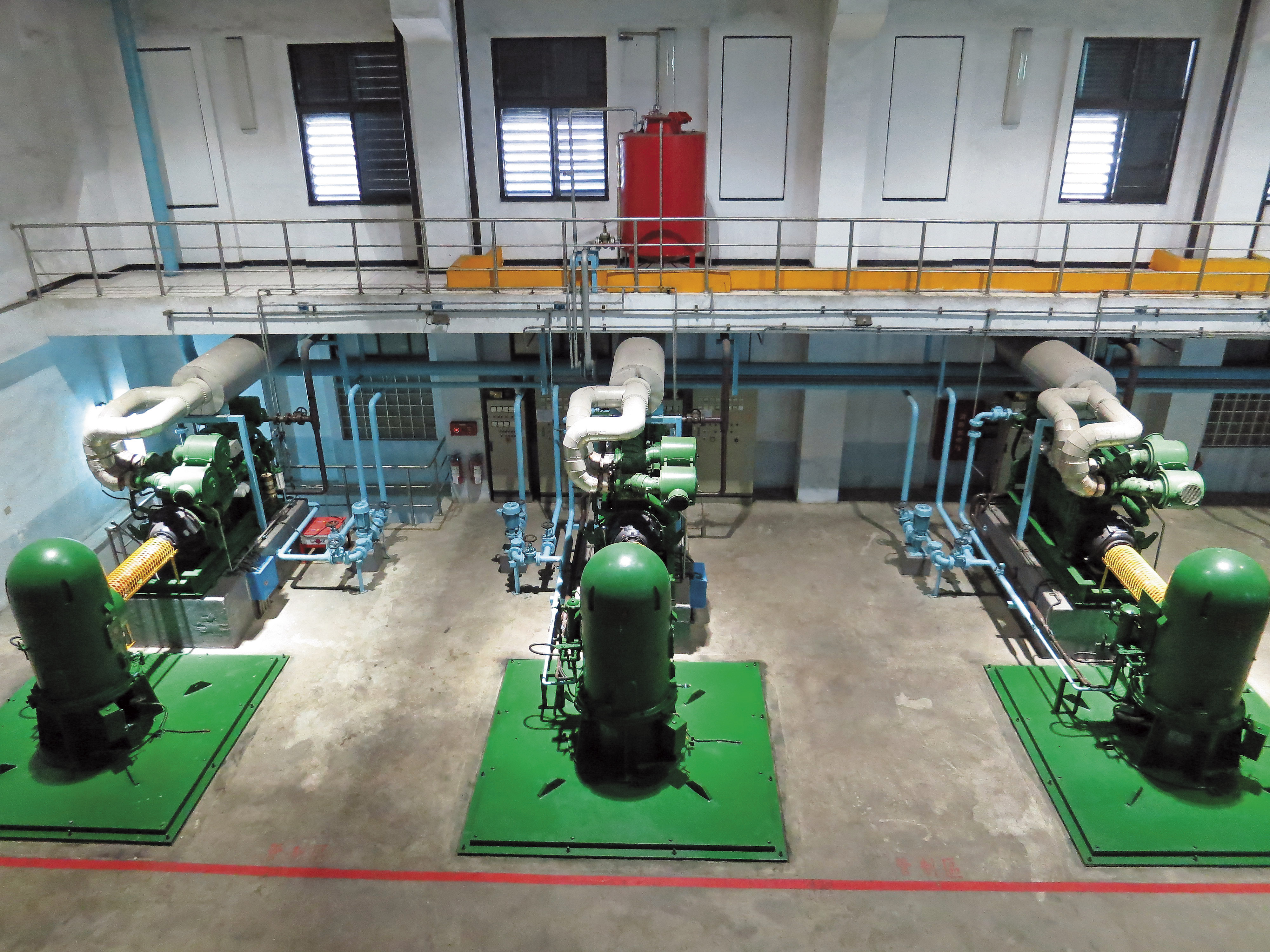 土城抽水站內部抽水機組出問題，水利局竟提供假資料蒙混。（何博文提供）