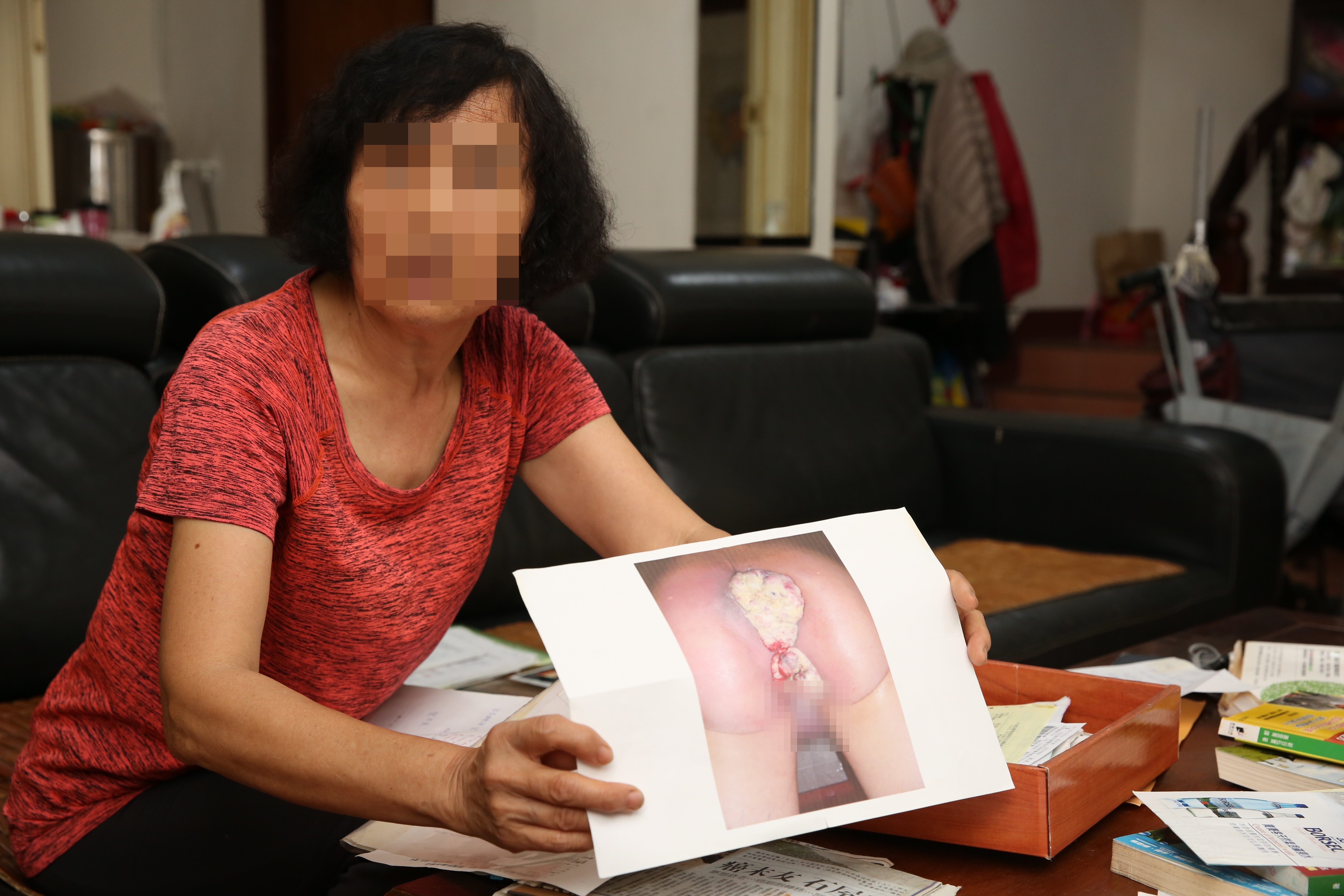 說起許達夫叫范先生買高額的健康產品和電解水機，就讓范太太感到相當憤怒。