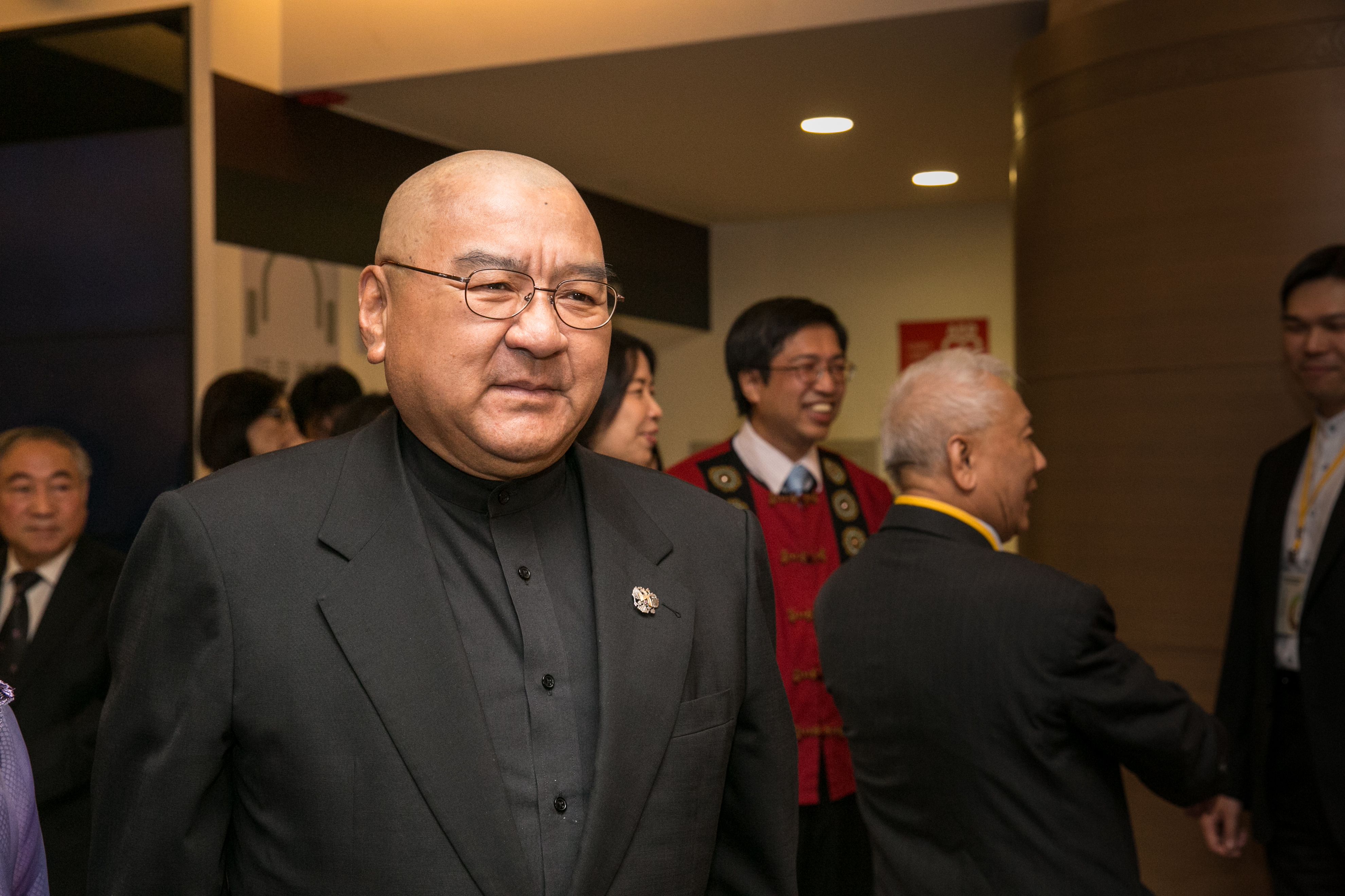 潤泰集團總裁尹衍樑熱愛戶外活動，但近年來接連遭逢意外。