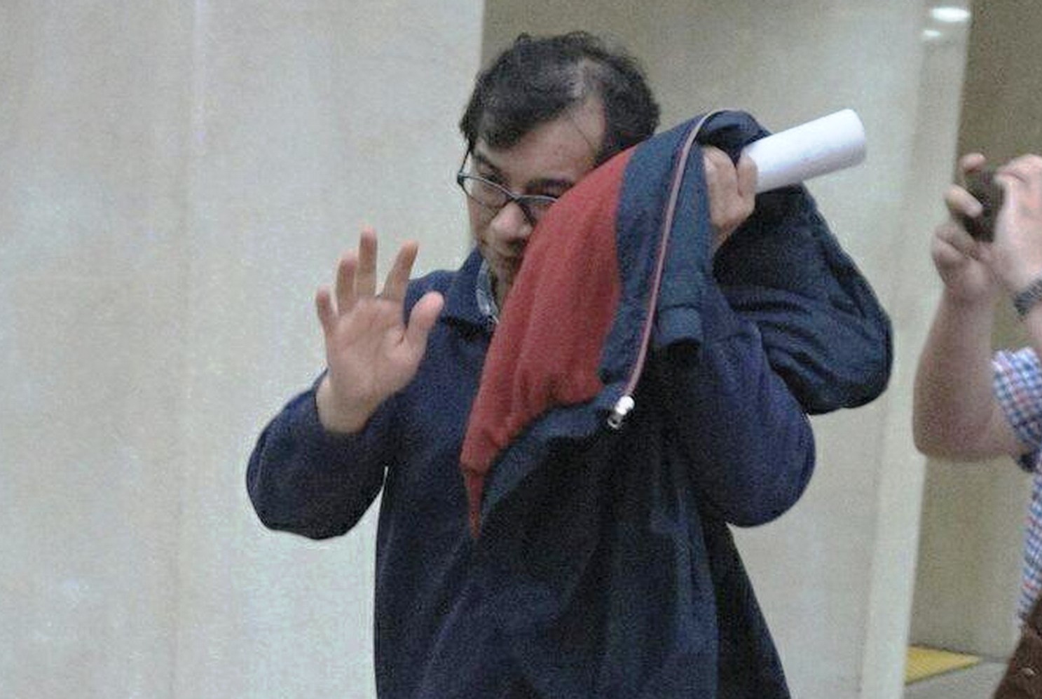 調查官楊肇忠涉內線炒股又洩密，遭判刑3年2個月。