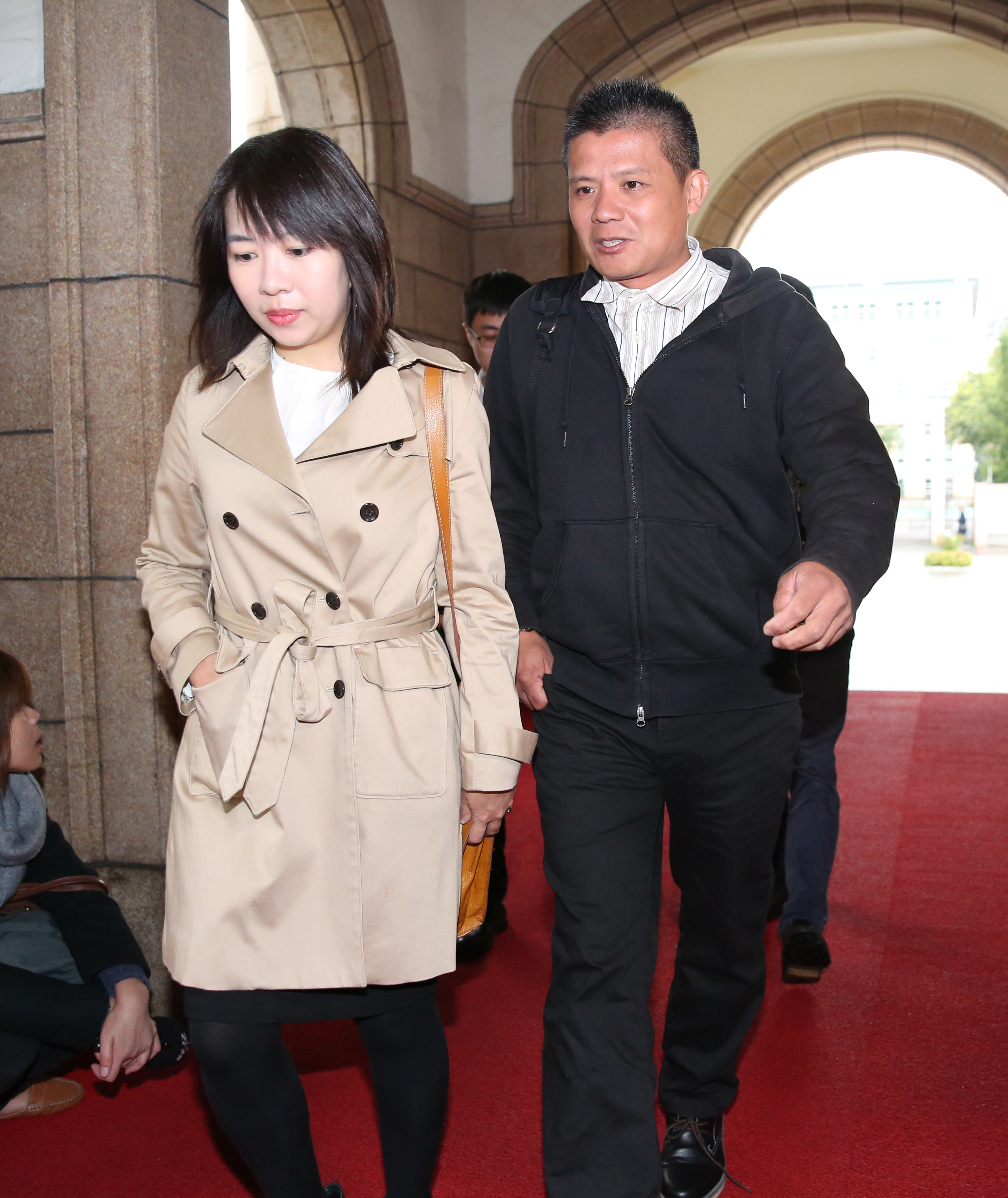 台大心理系助理教授趙儀珊（左）主張，以三個相對應的心理學概念來取代「教化之可能」。