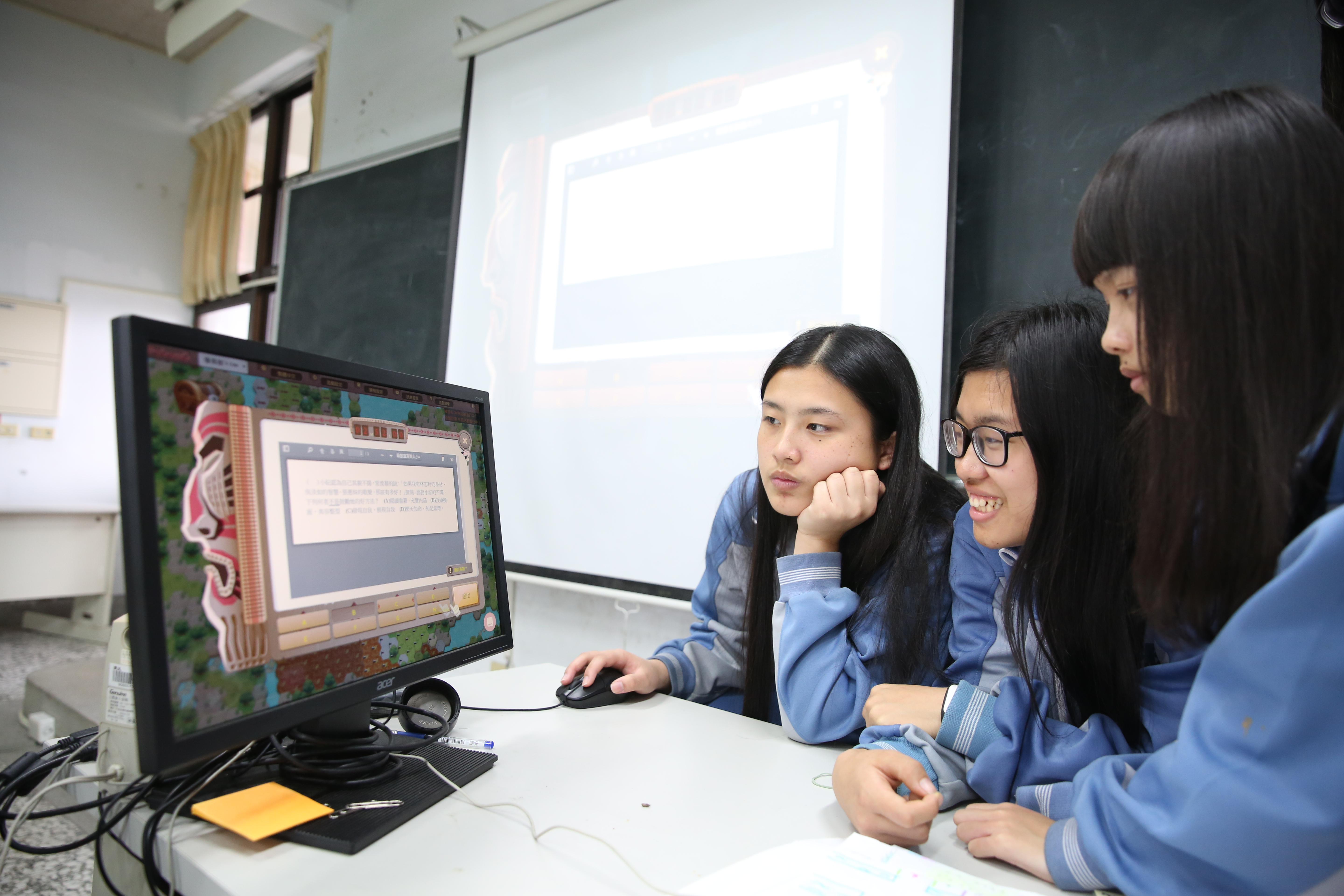 社會科電競賽除了讓學生的學習動機提升，也讓學生可以光明正大的「打 Game」。