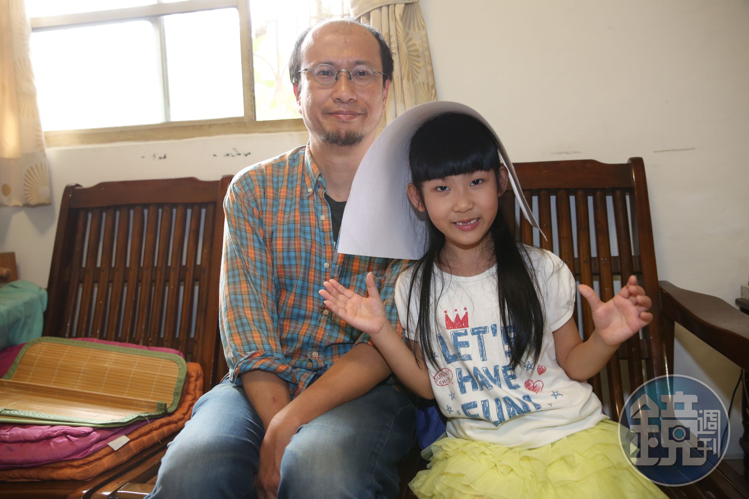 「被她那樣一說，我好像貨車司機。」鷗妹爸說。其實他本業是雜誌編輯。