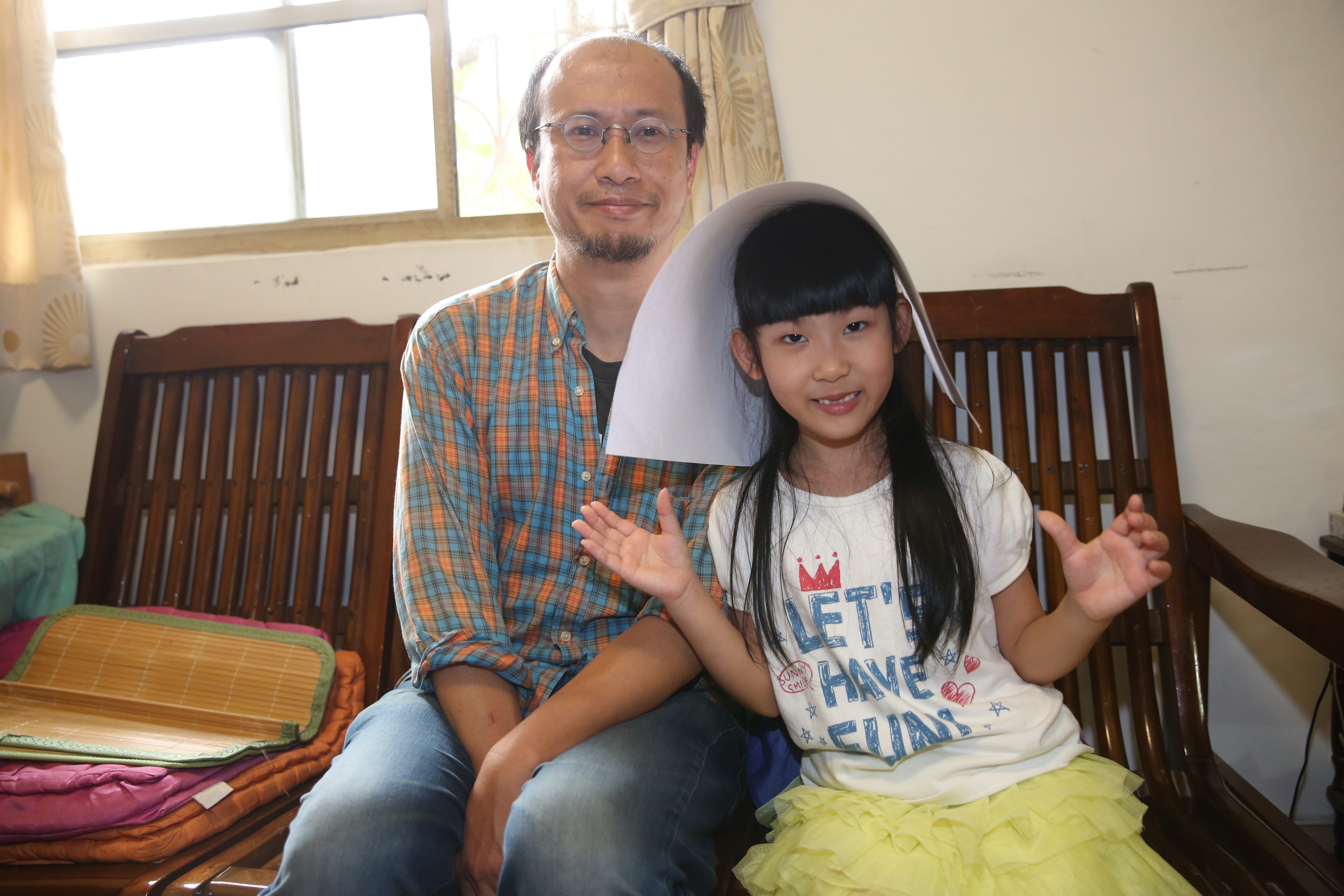 「被她那樣一說，我好像貨車司機。」鷗妹爸說。其實他本業是雜誌編輯。