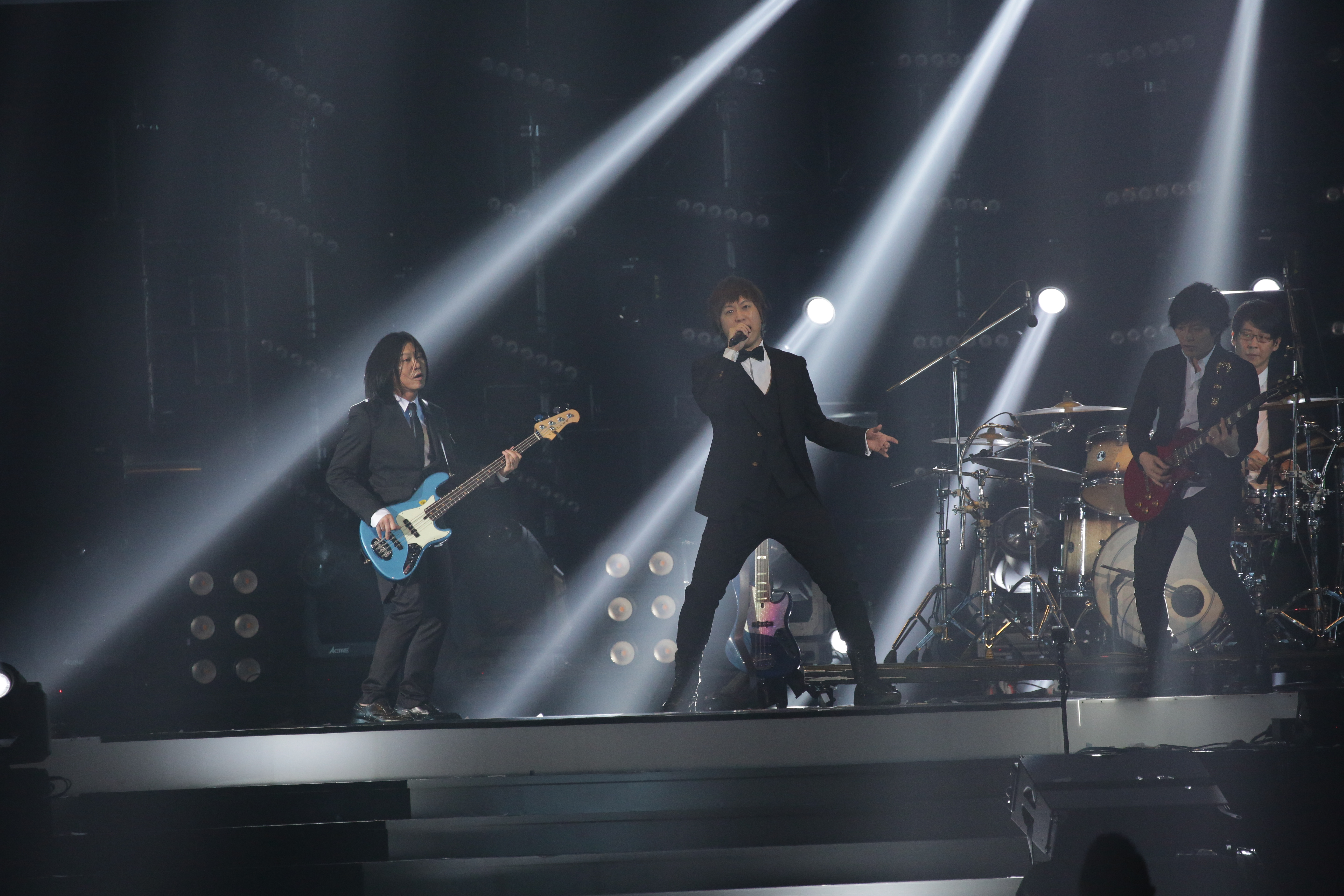 五月天壓軸登場，獲得全場歌迷歡呼。