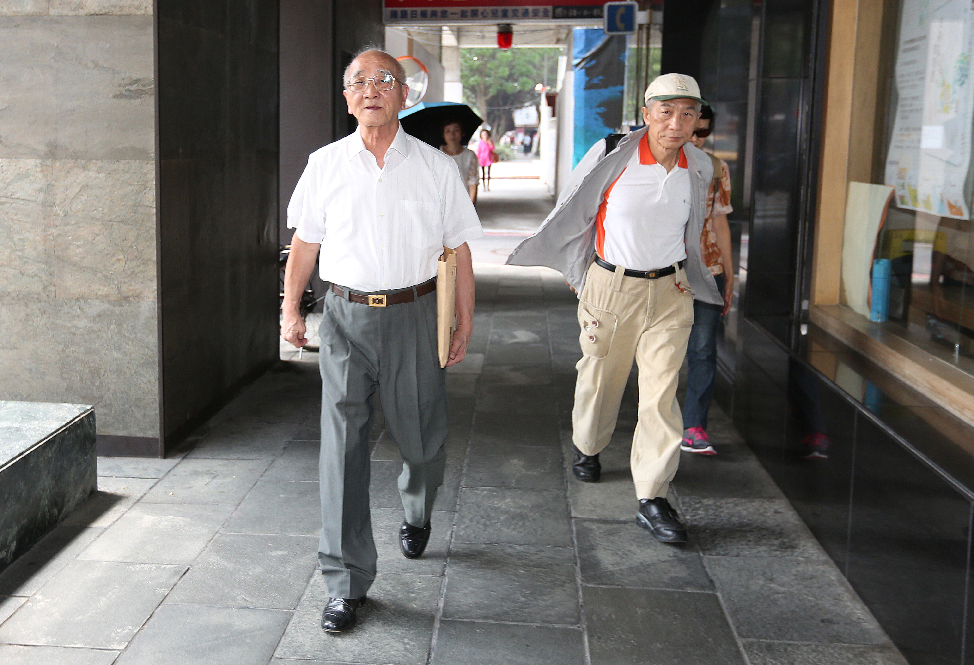 國語日報現任董事長林昭賢任期至今年2月底，屆期卻不下台，也不改選，還以訴訟拖延交接。