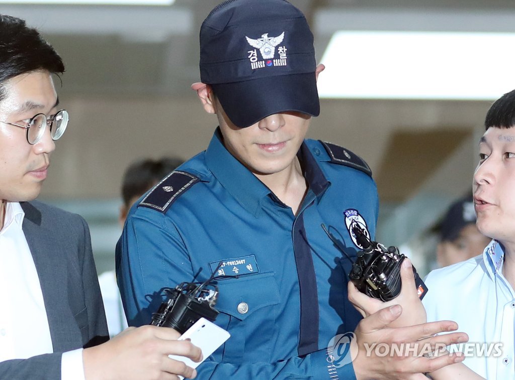 BIGBANG成員T.O.P驚傳服藥過量昏迷入院，目前在ICU（加護病房）接受觀察治療。（網路圖片）