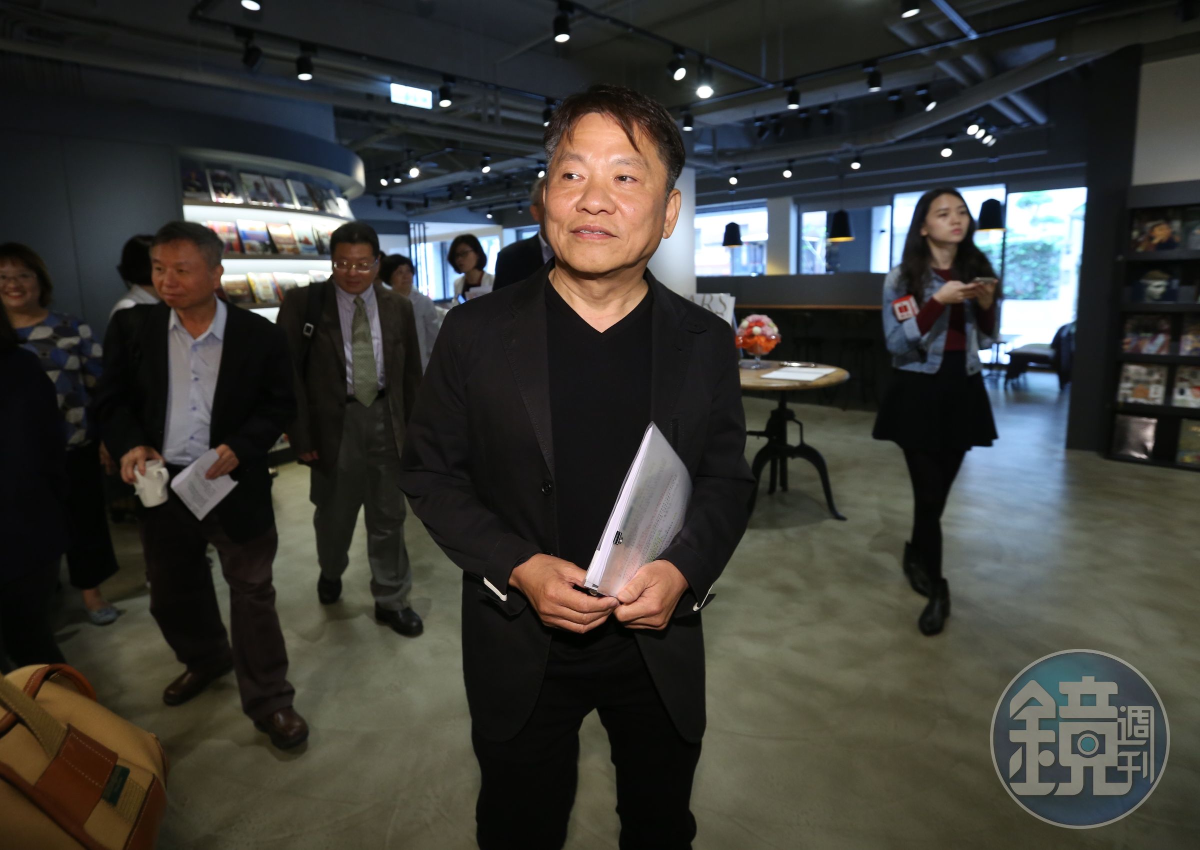王品創辦人戴勝益退出董事會，將專注在公益事業經營。