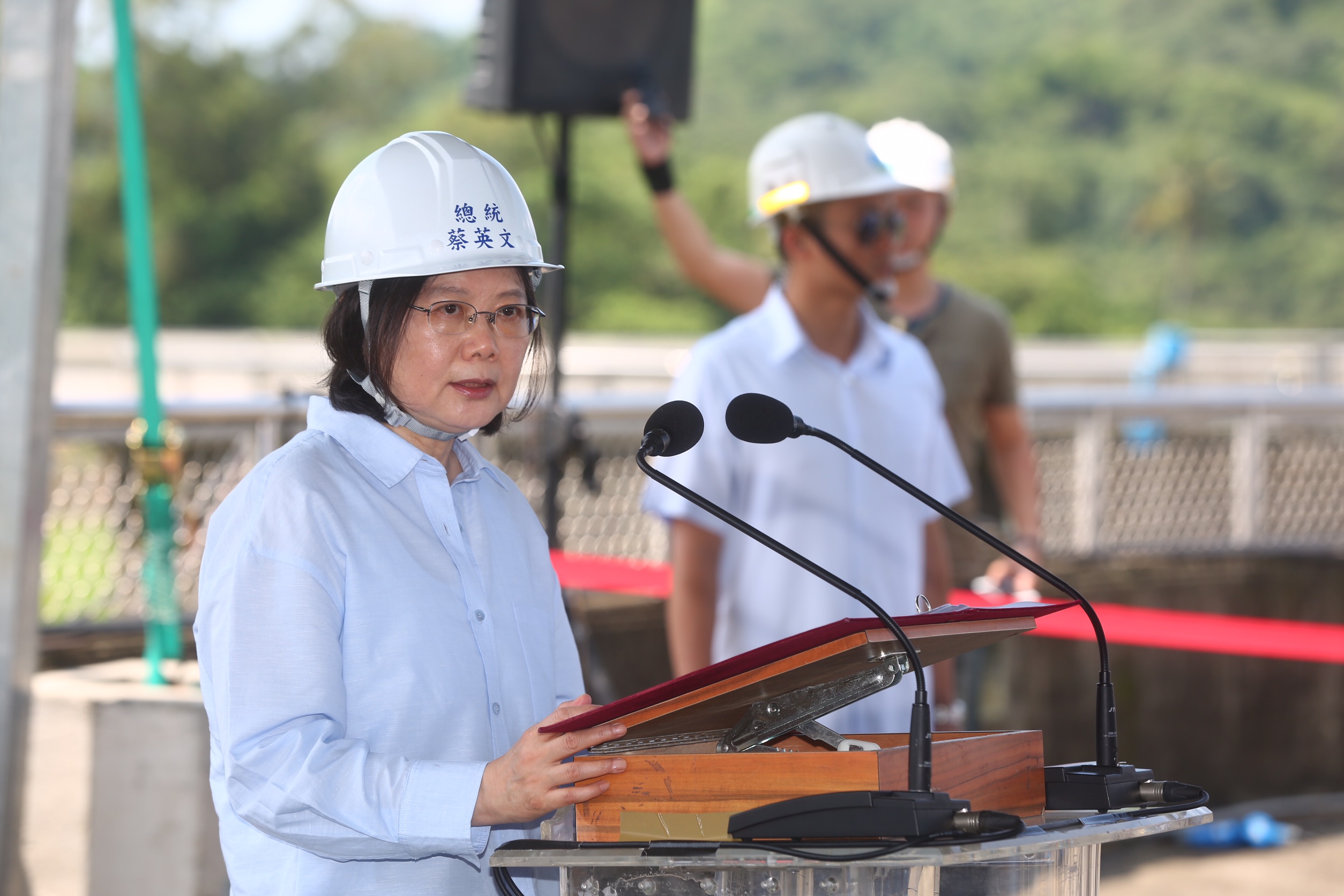 蔡英文致詞時表示，白河水庫竣工超過50年，水庫淤積越來越嚴重，對農民灌溉和民生用水產生影響，必須加速解決。