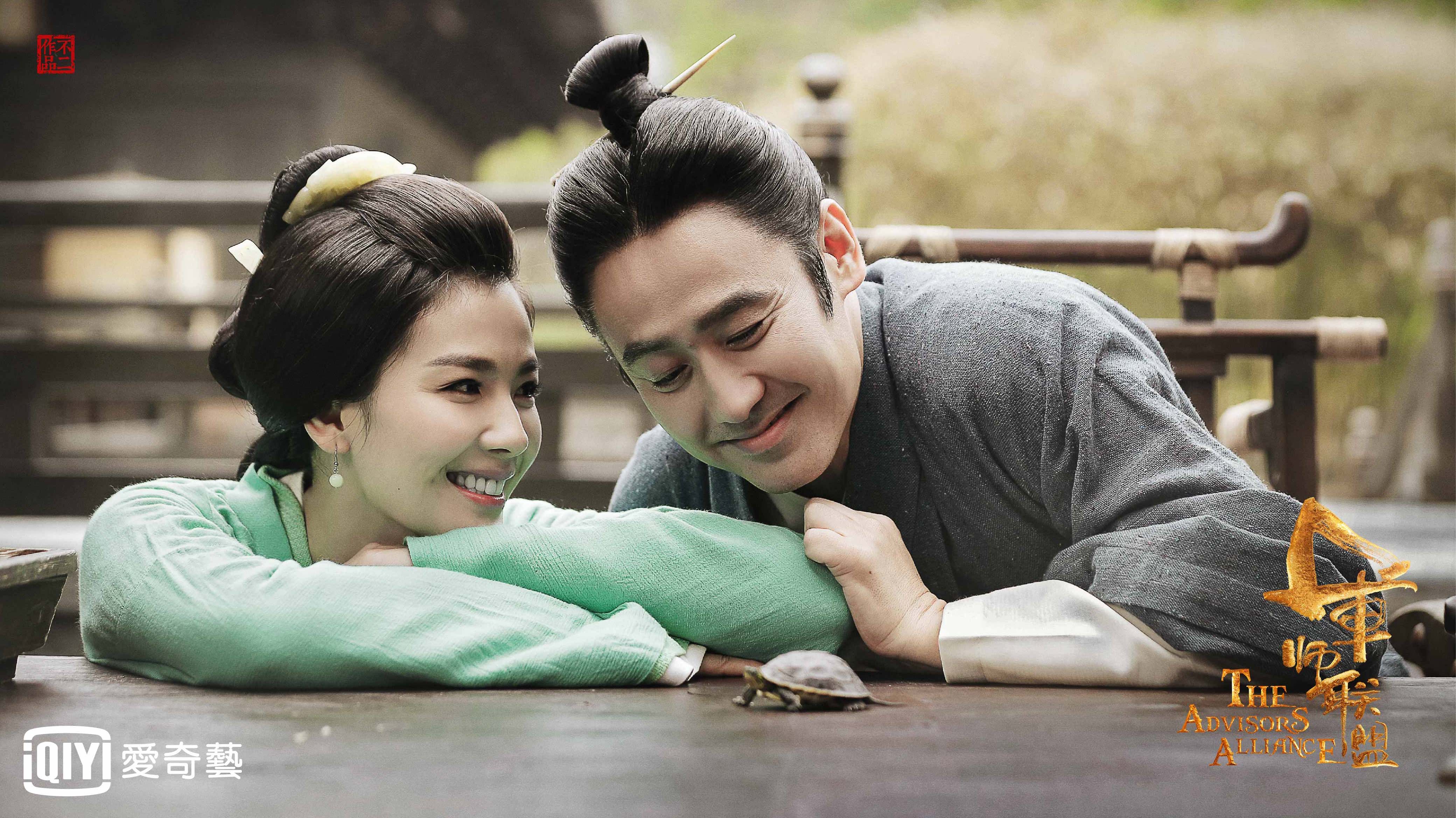 劉濤與吳秀波在《軍師聯盟》是一對夫妻,戲外也培養出好感情。