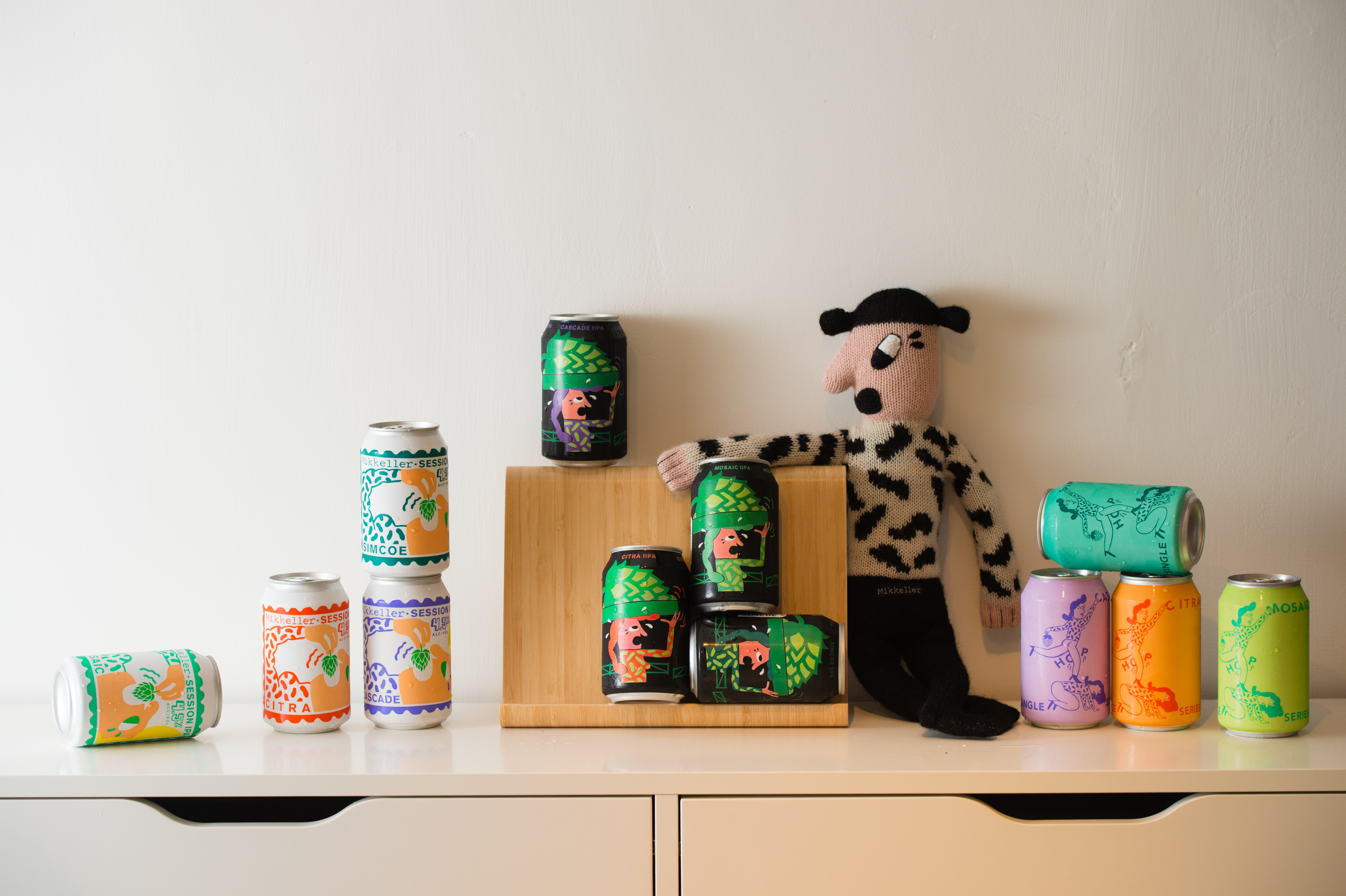 米凱樂推出「單一酒花IPA罐裝系列」，四種超人氣酒花Cascade、Simcoe、Citra與Mosaic分別以三種型態的IPA呈現。（149元～169元／罐）