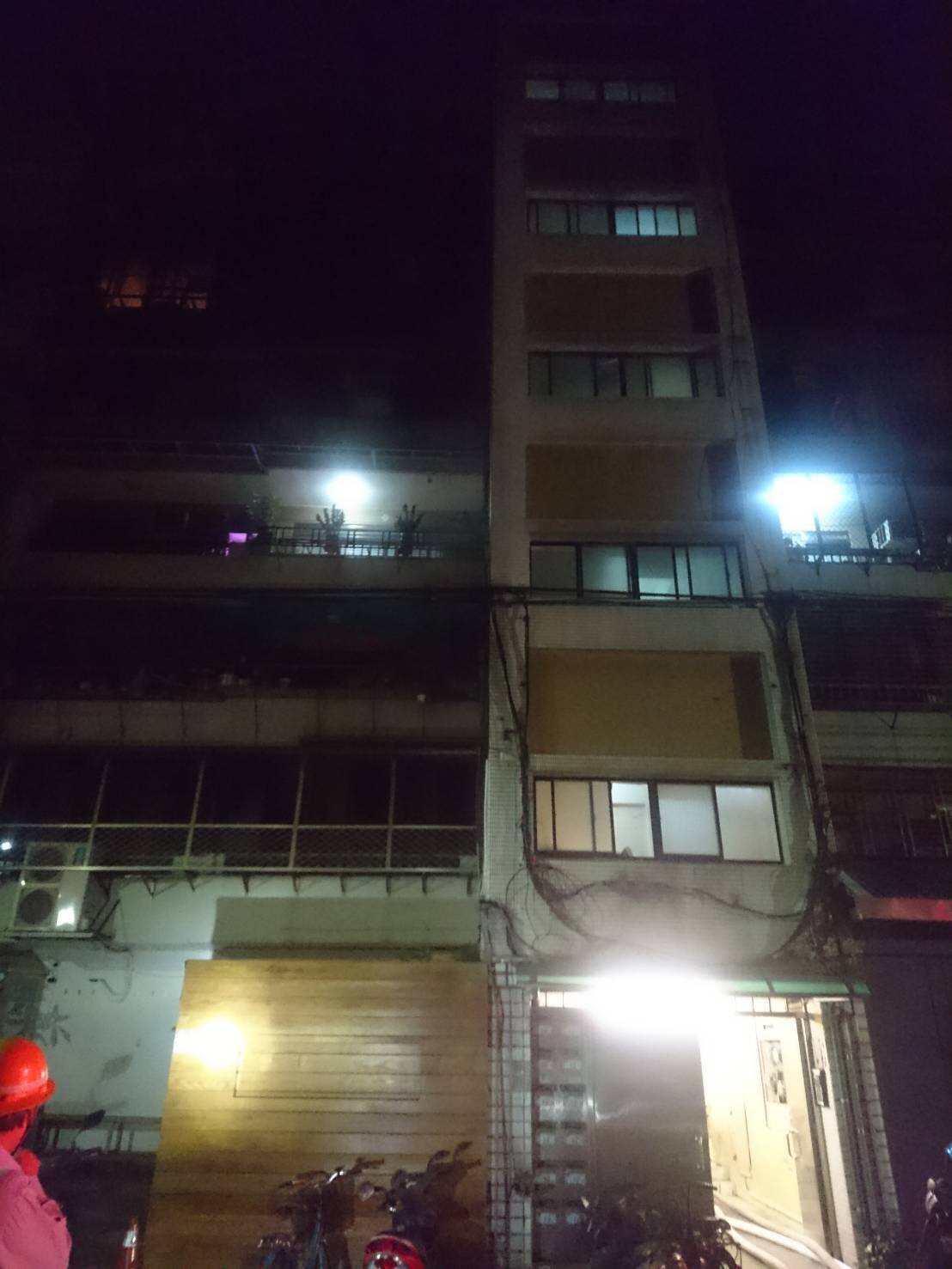 女作家曹燕婷住處起火，疑似輕生。
