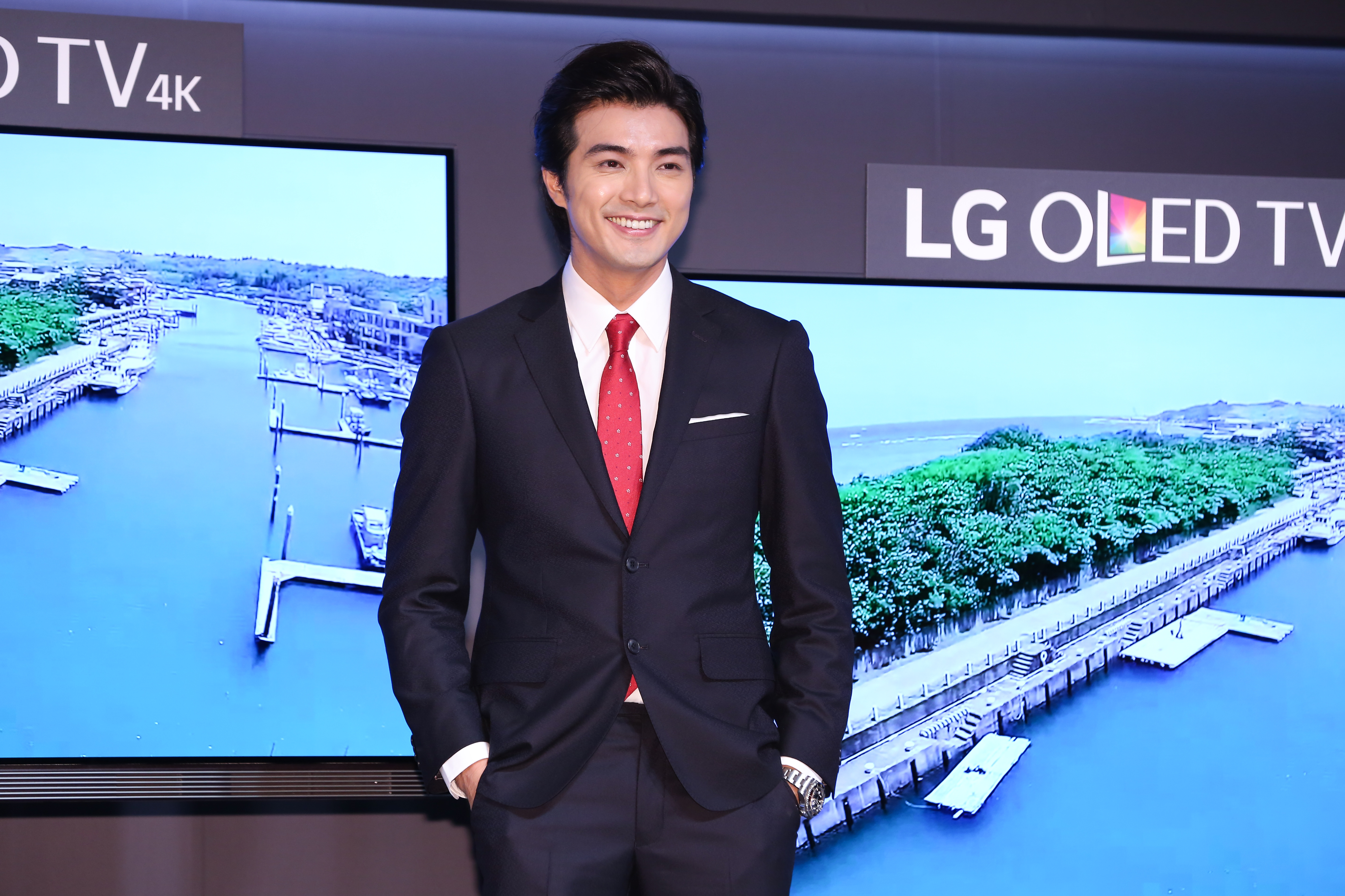 賀軍翔出席記者會分享初為人父的心情。