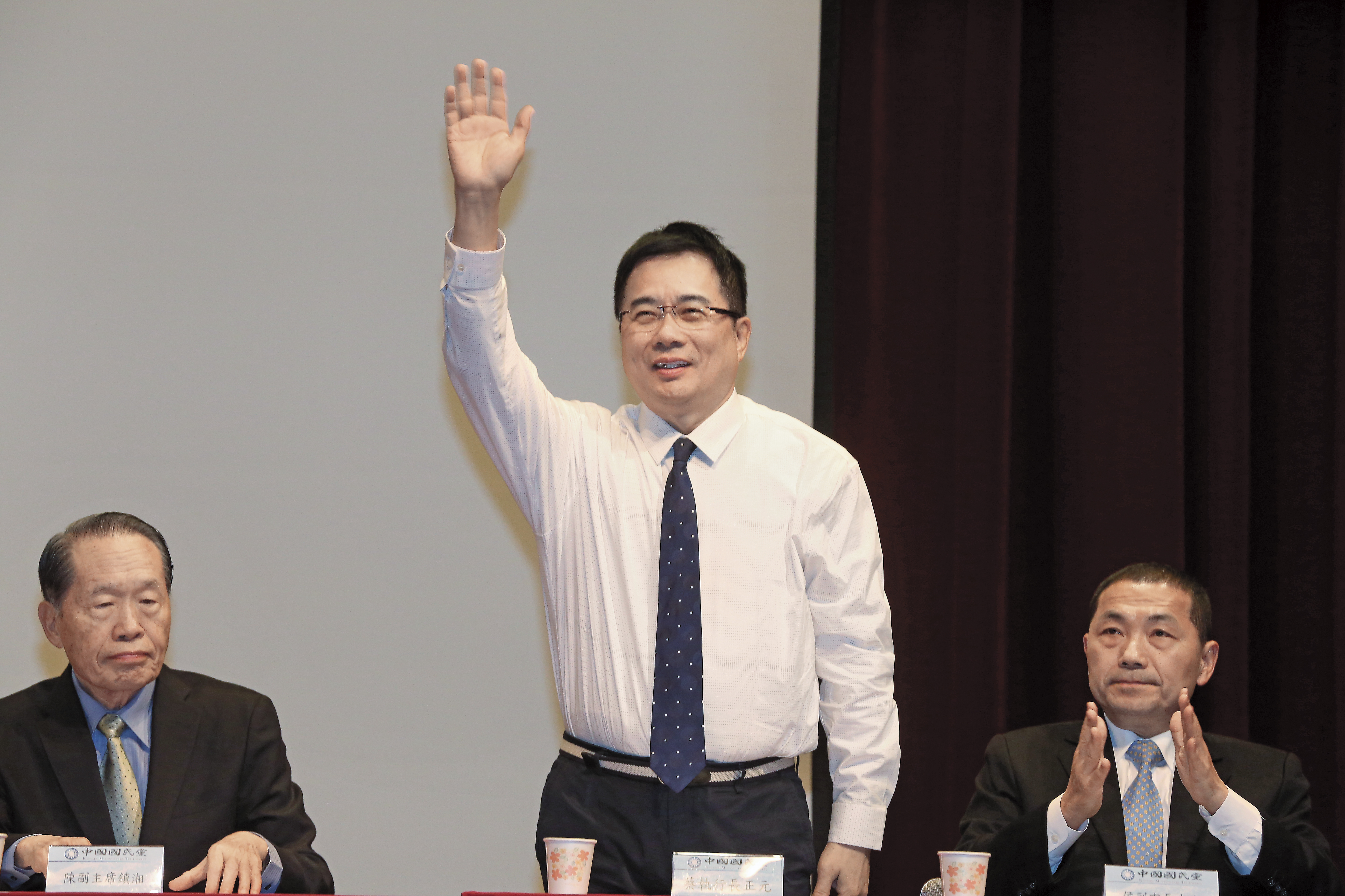 蔡正元淡出政壇，回歸民間企業後，將全力投入發展電動車相關業務。