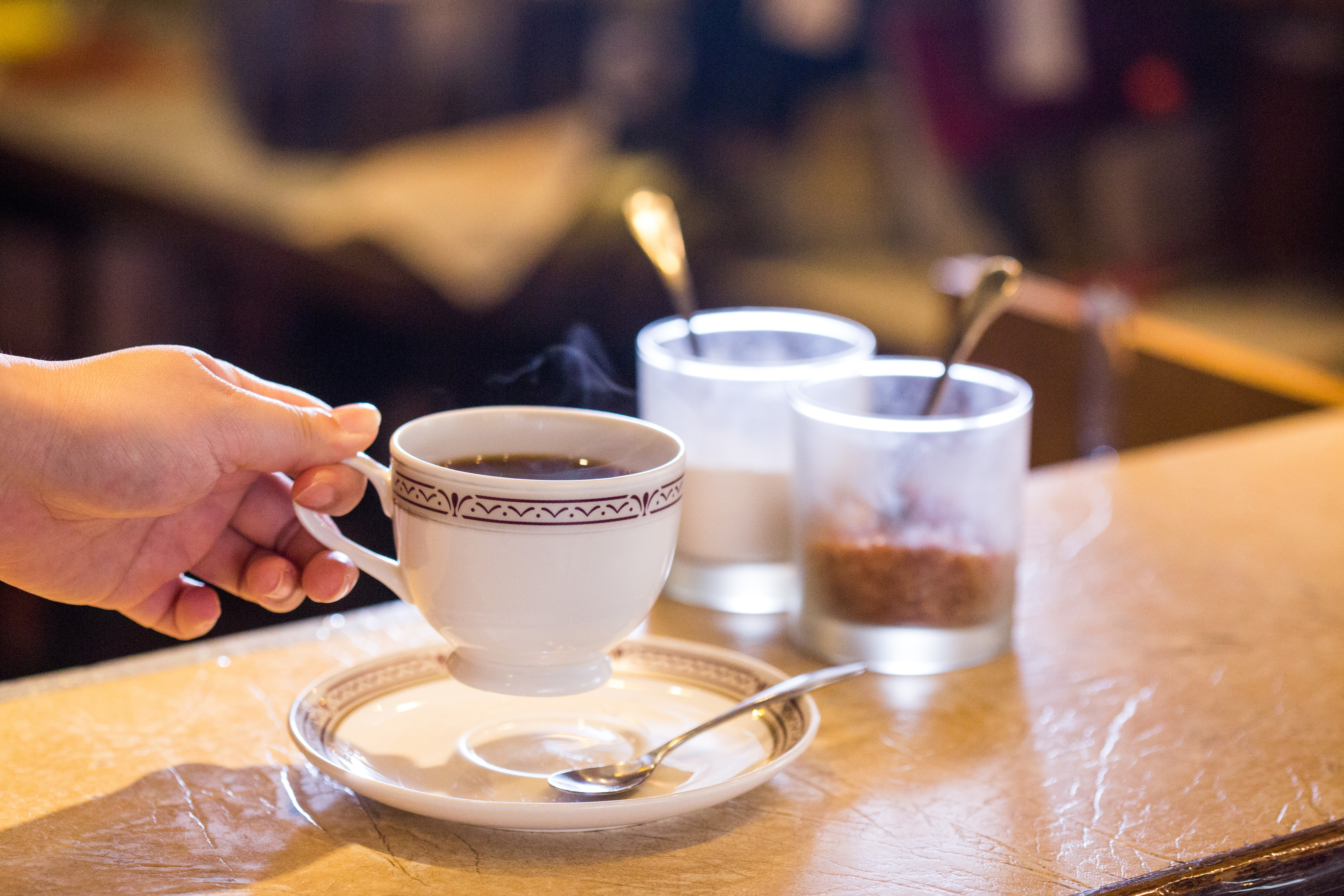 「曼巴咖啡」是店內招牌,僅混合曼特寧、巴西豆,香醇回甘,不特別強調酸味。(140元/杯)
