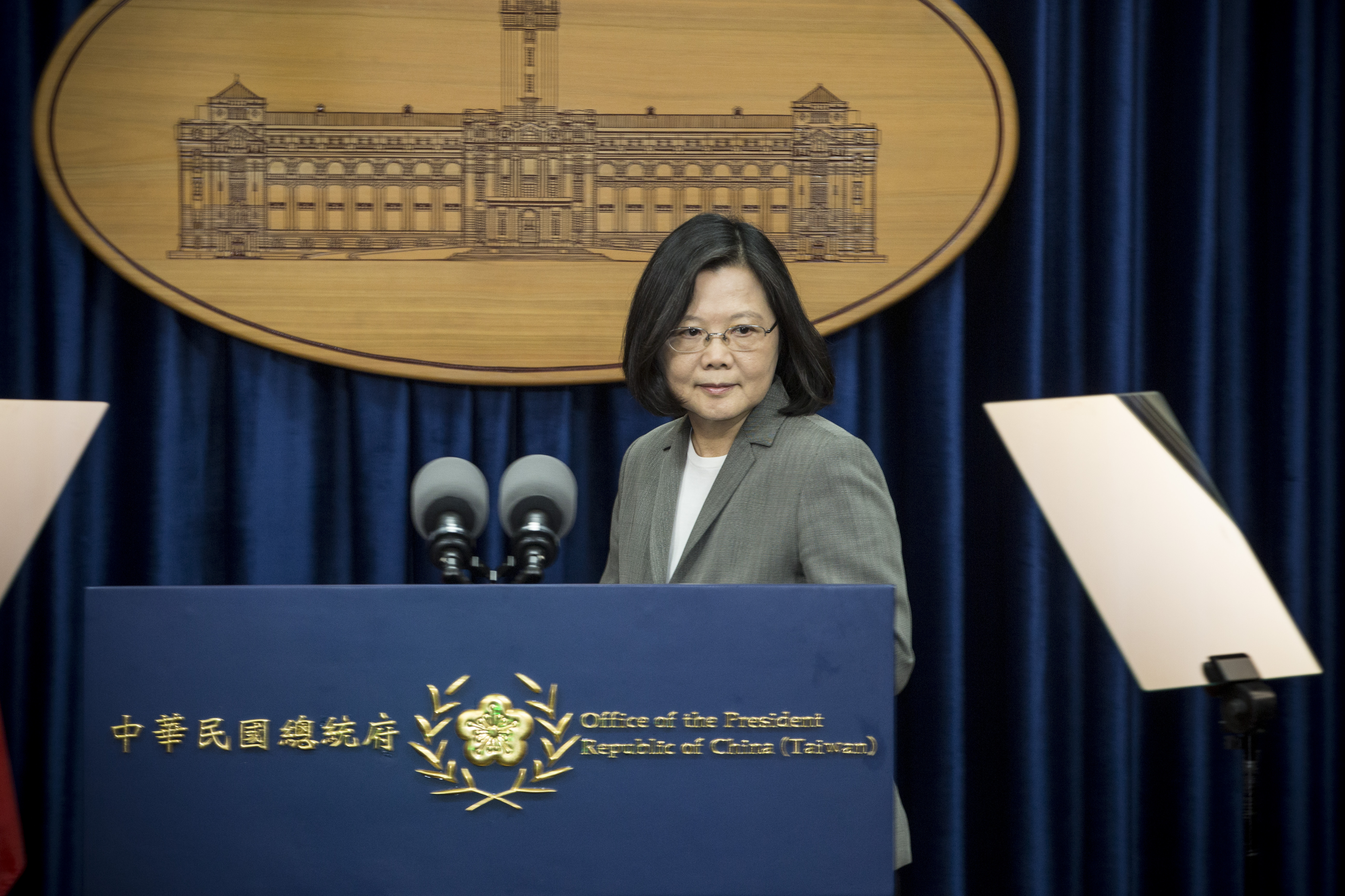 蔡政府這一年又一個月左右以來，面對極為不易的外交態勢。