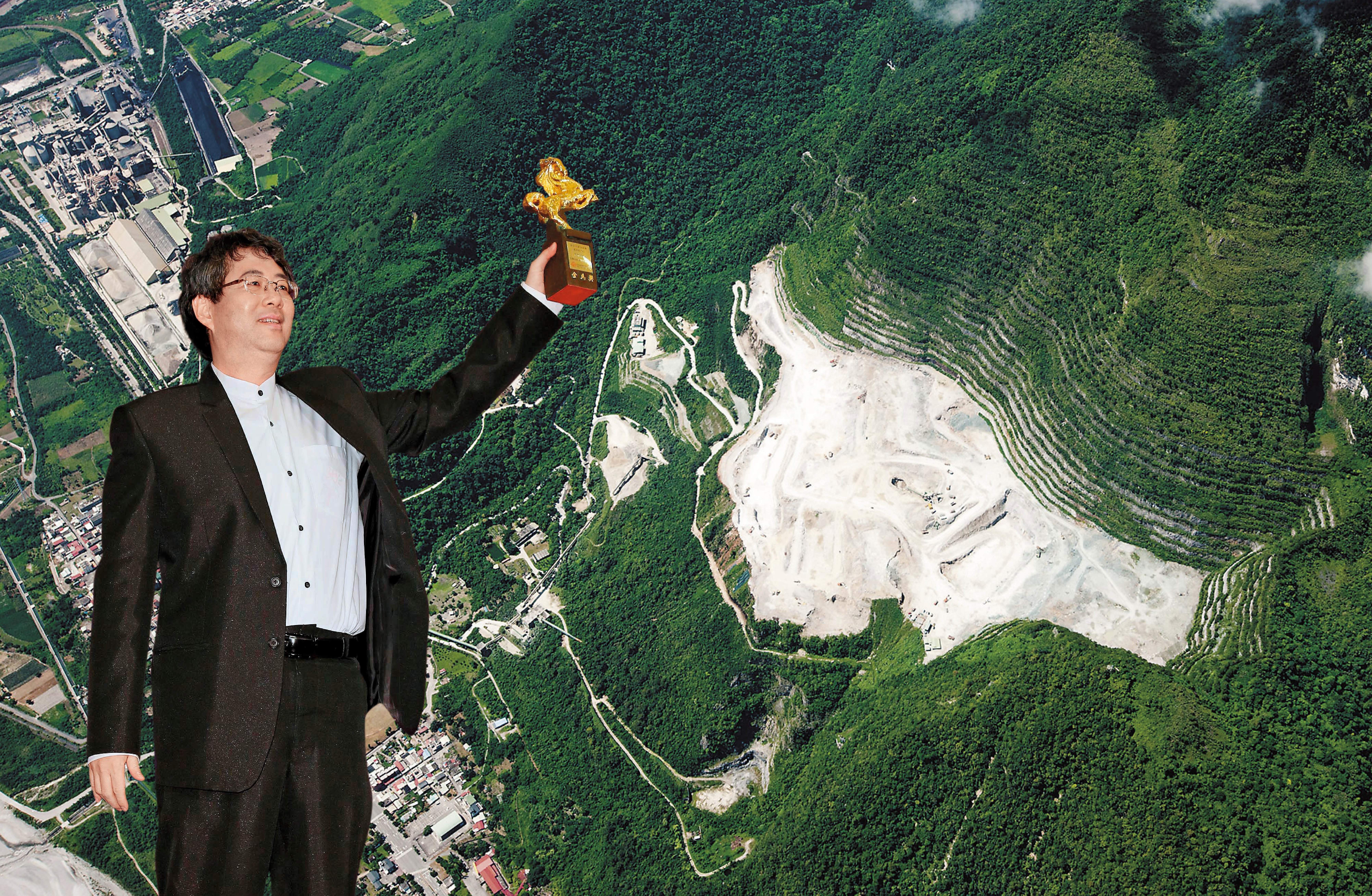 齊柏林執導的《看見台灣》在50屆金馬獎奪下最佳紀錄片，大放光芒。（東方IC）