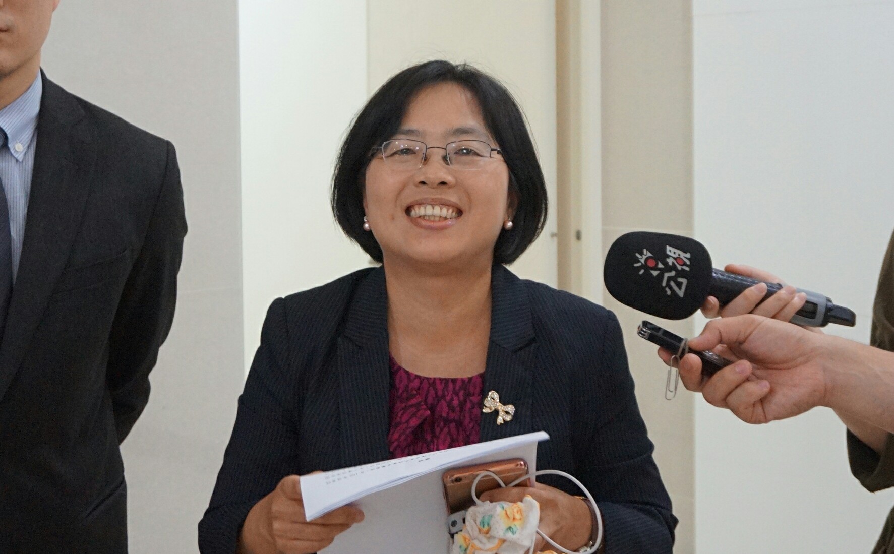 司改國是會議委員的中正大學法律系教授盧映潔因誹謗同校美女教授遭判有罪，繳交4萬元罰金結案。