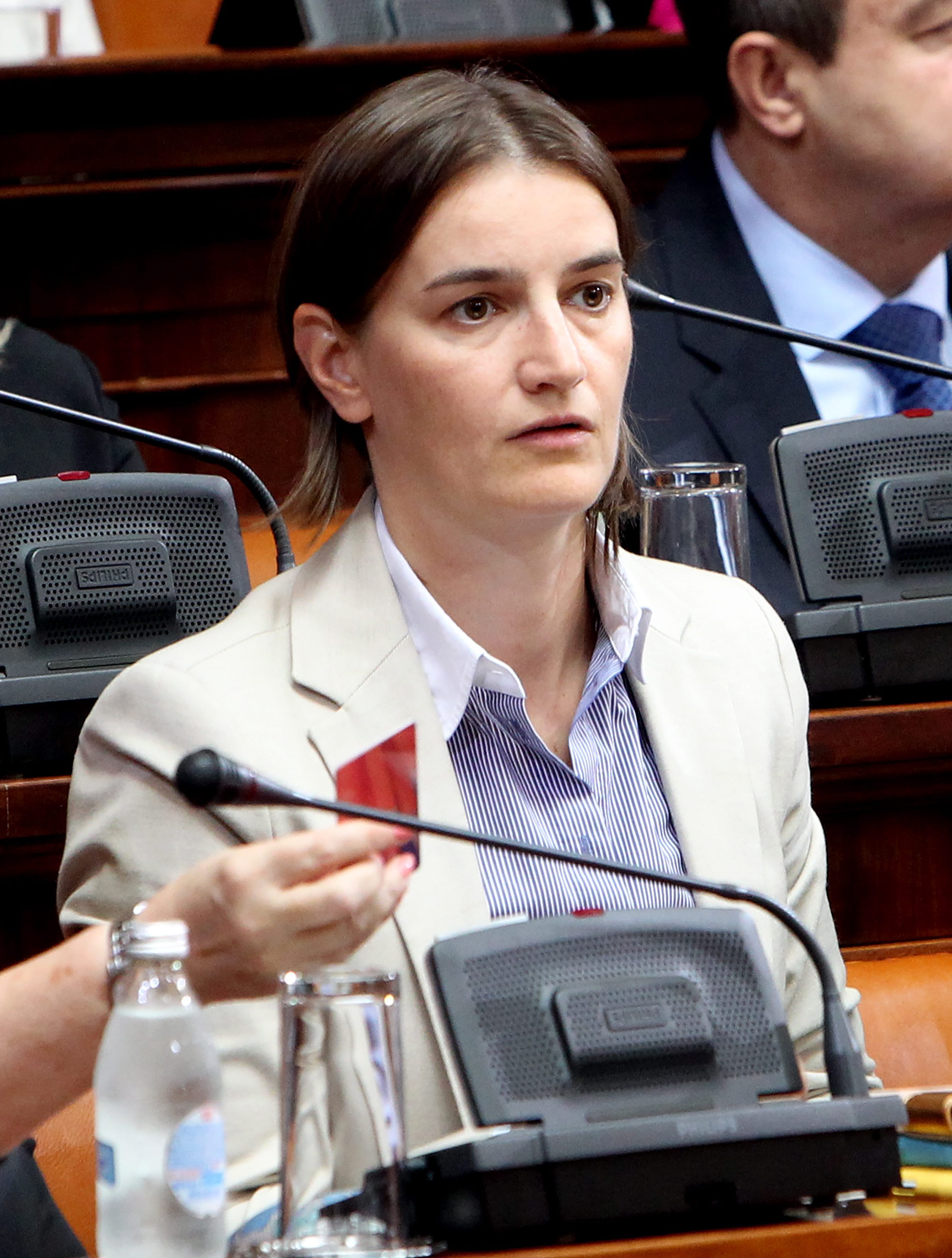 塞爾維亞新任命總理布納比奇去年出席國會議事的檔案照。（東方IC）