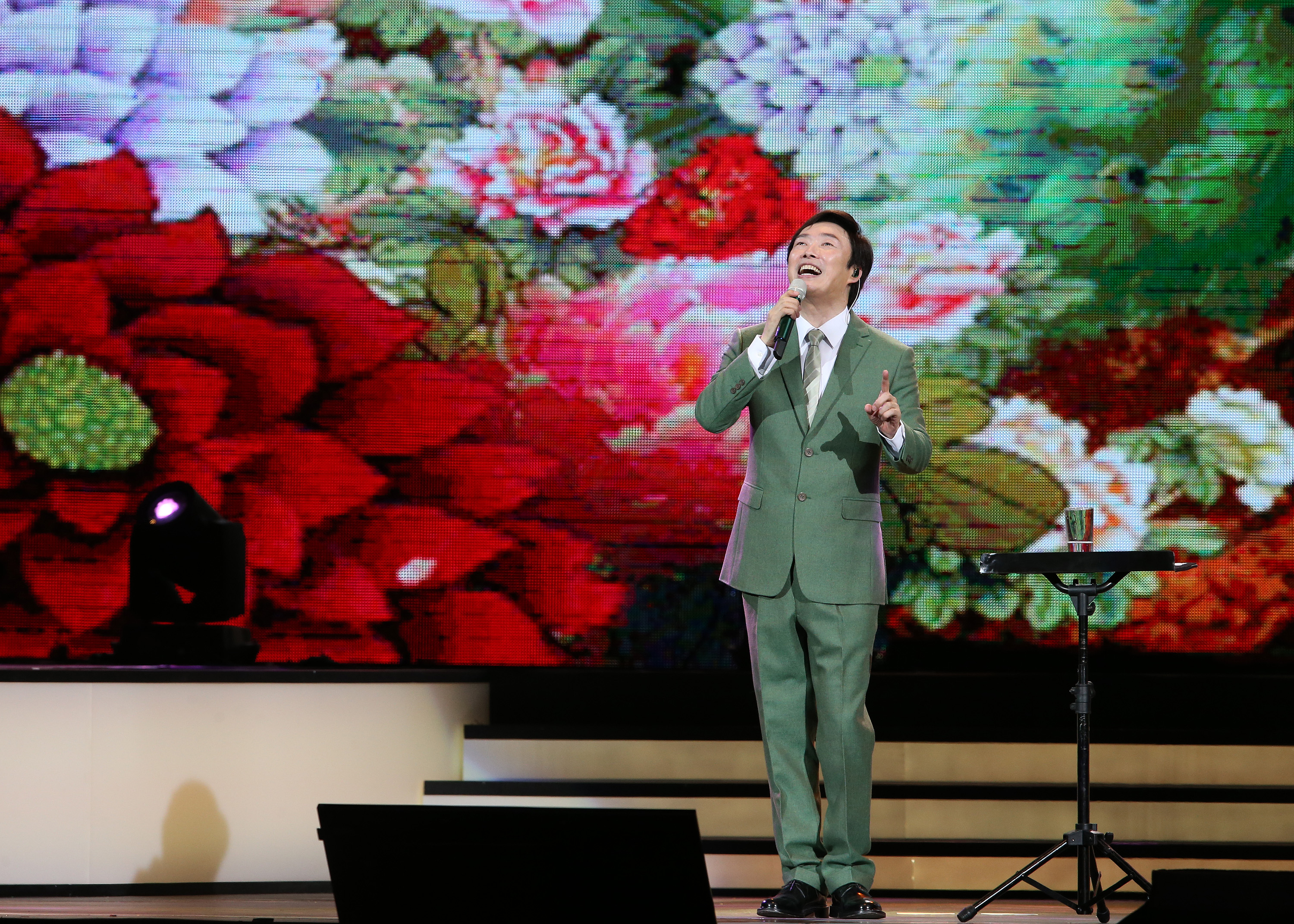 費玉清完成台北小巨蛋四場演出，再創個人紀錄。