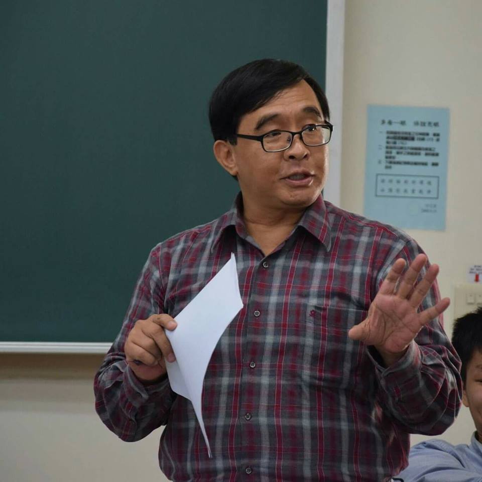 律師鄭懿瀛指出，院長的女兒申請教職，必須父親依法迴避，違法最高可罰5百萬。